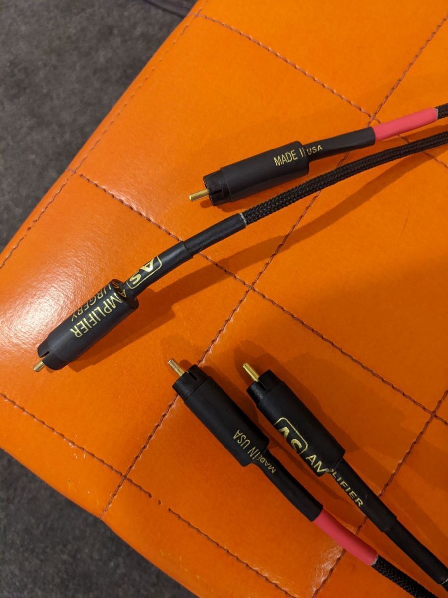 FS Amplifier surgery 2 meter silver plated RCA cable with bullet plugs