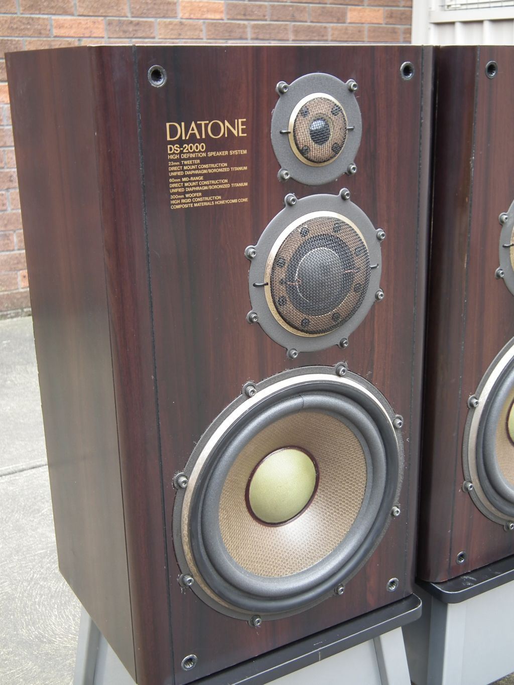 FS: Diatone DS-2000 vintage 3 way speakers - Stereo, Home