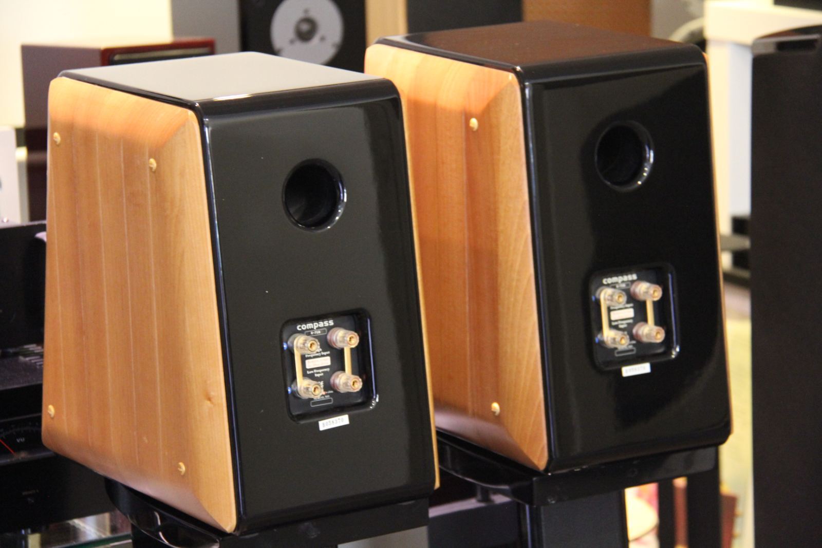 FS Usher X718 Bookshelf Speakers ﻿ Commercial Classifieds