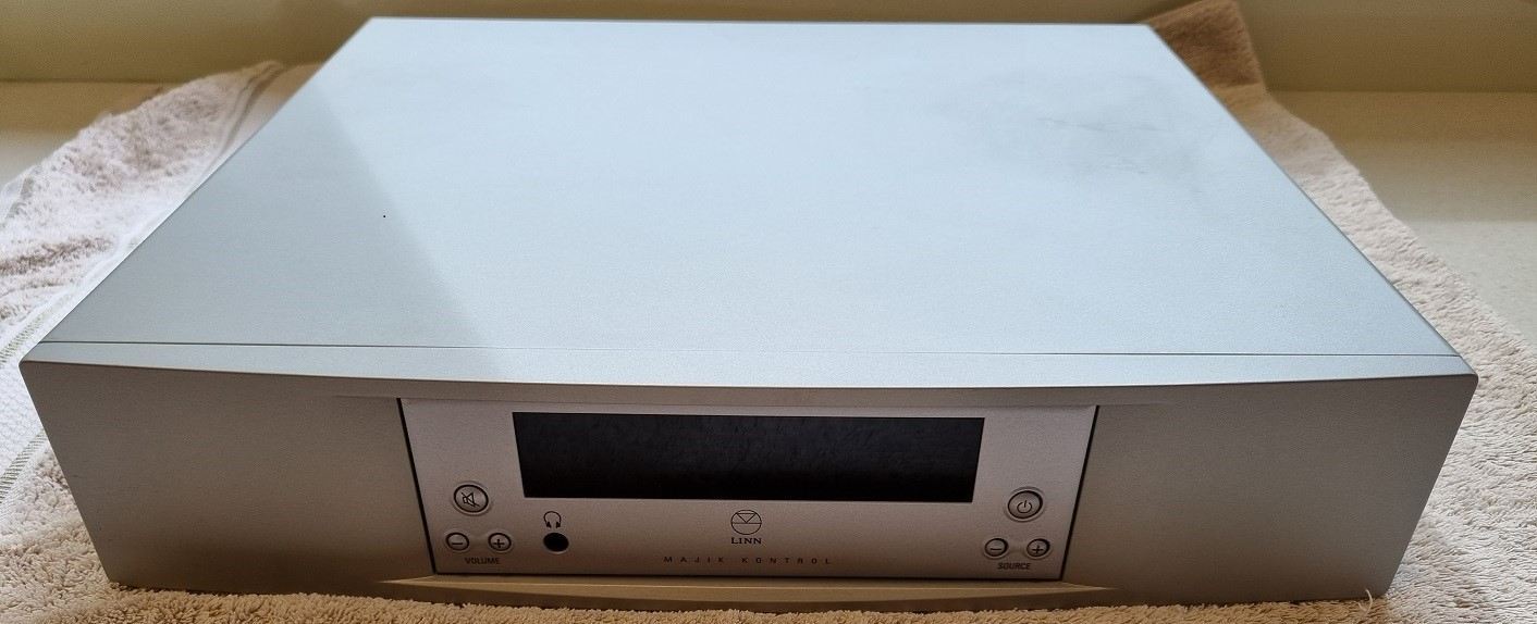 FS: Linn Majik Kontrol Pre-Amplifier - Stereo, Home Cinema