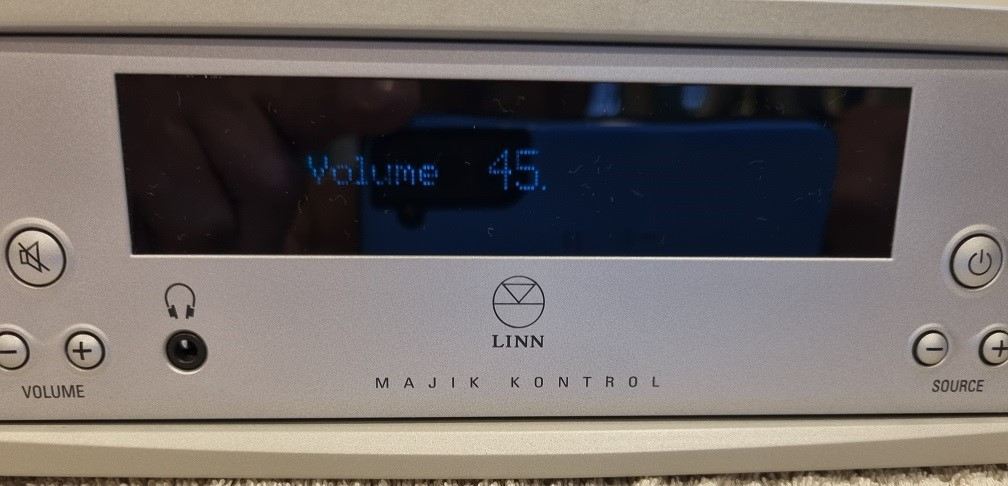 FS: Linn Majik Kontrol Pre-Amplifier - Stereo, Home Cinema