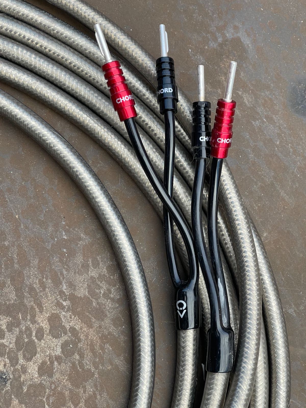 FS Chord Epic Hi End speaker cables pair 3.5 m. less than 1/2 price