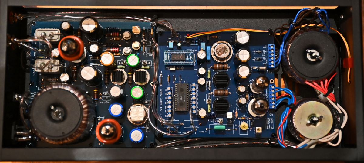 Legendary and very rare ABBAS 2.2 tube DAC ﻿ Stereo, Home Cinema