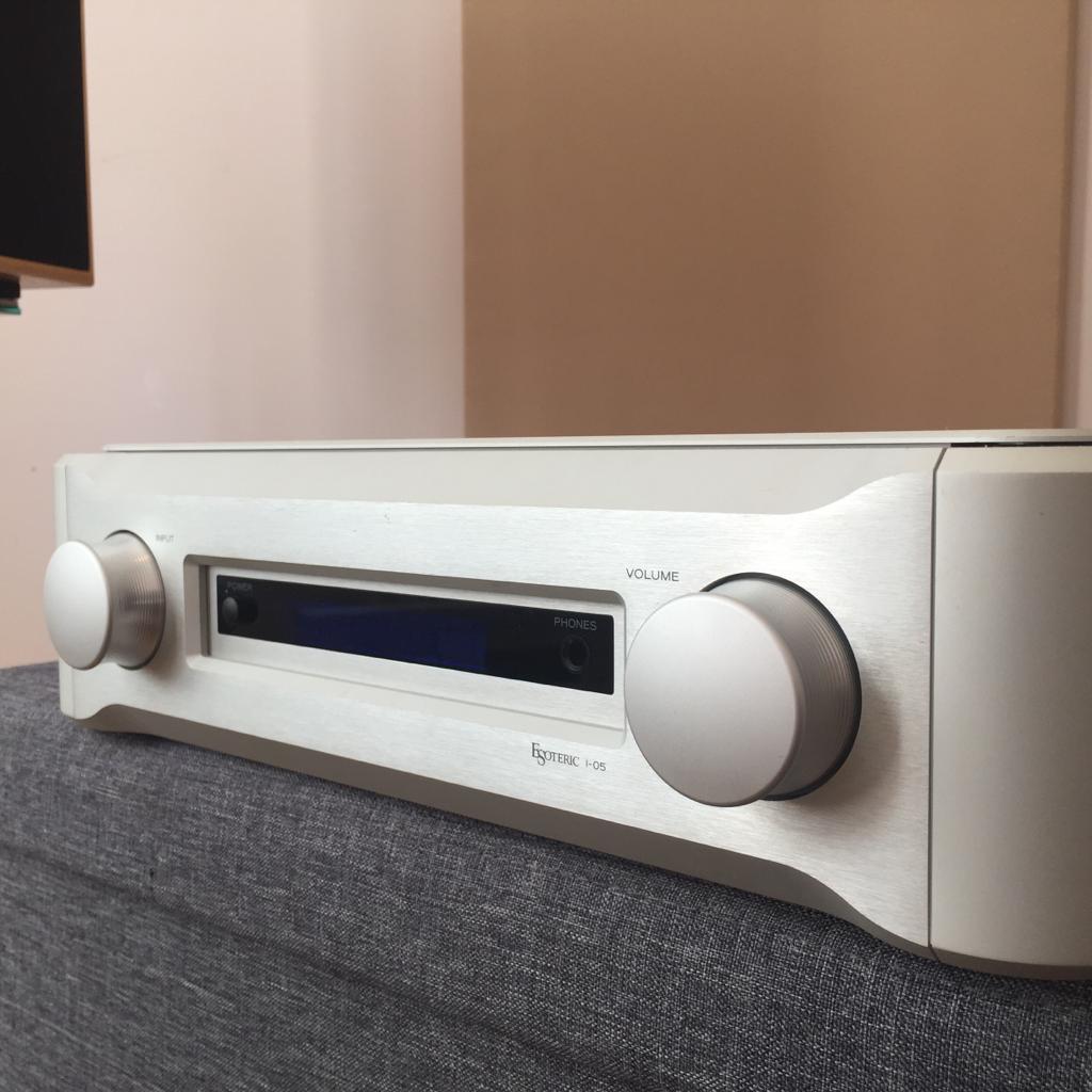 FS Esoteric I05 integrated Amplifier with Home theatre Bypass (PRICE