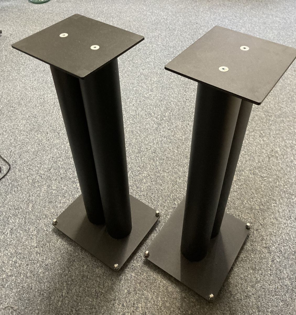 Custom Design RS 302 Speaker Stands UK Made As New ﻿ HiFi and