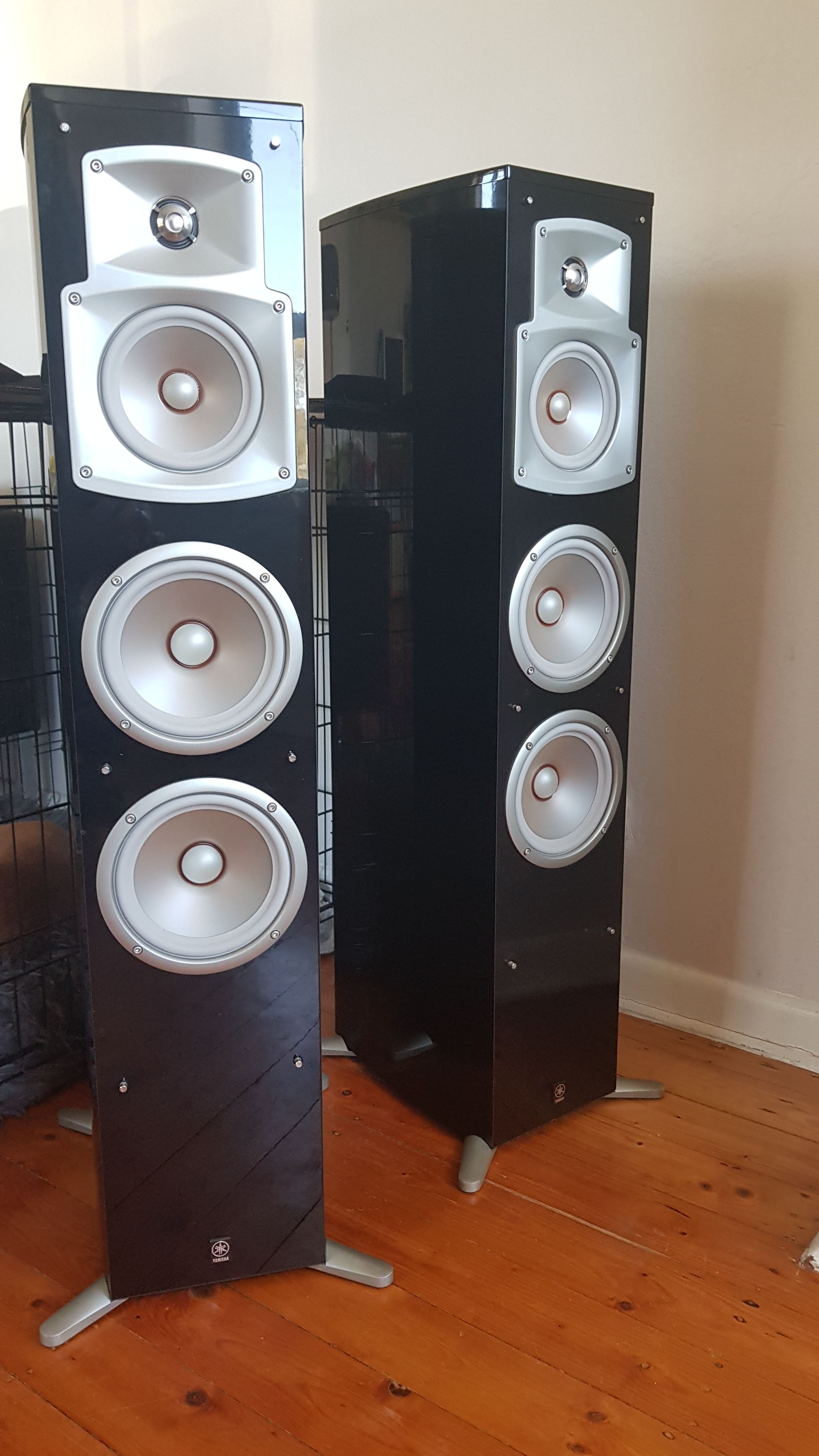 SOLD ELSEWHERE: Yamaha ns-555 floorstanding speakers |﻿ Stereo, Home ...