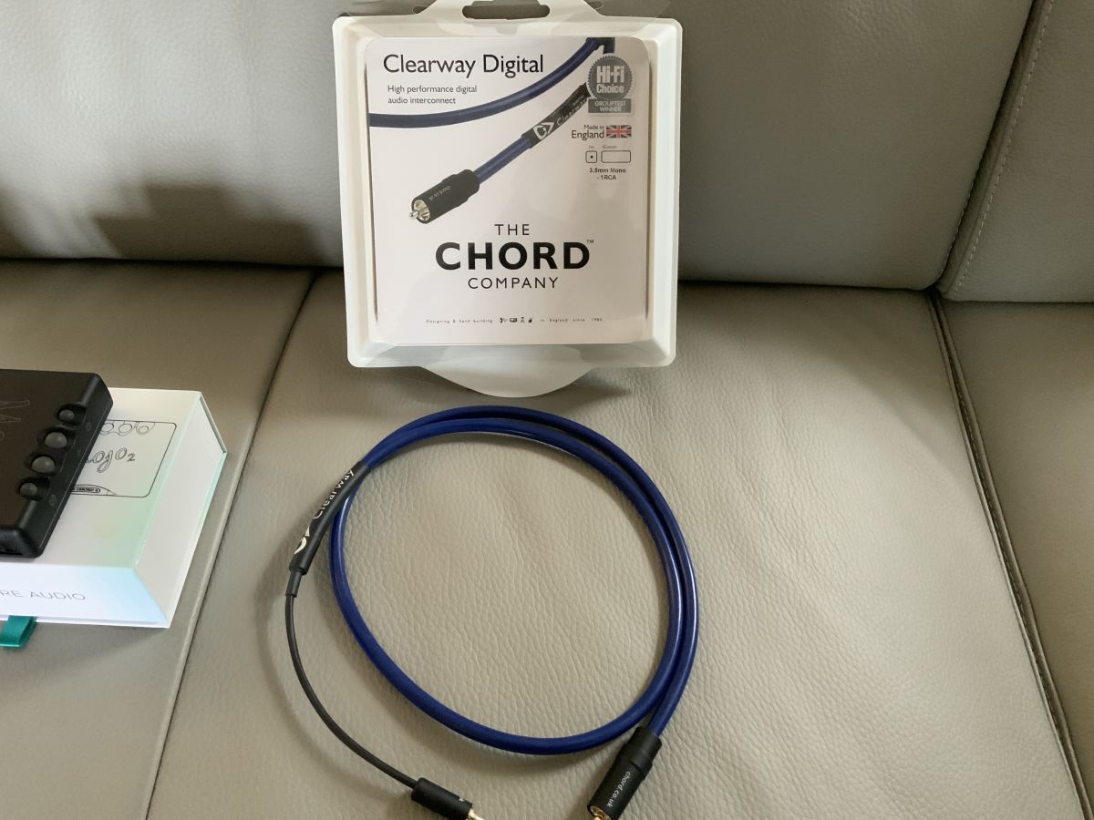 Chord Mojo 2 DAC + Case + Chord/Aurealis Coax cables. ﻿ Stereo, Home