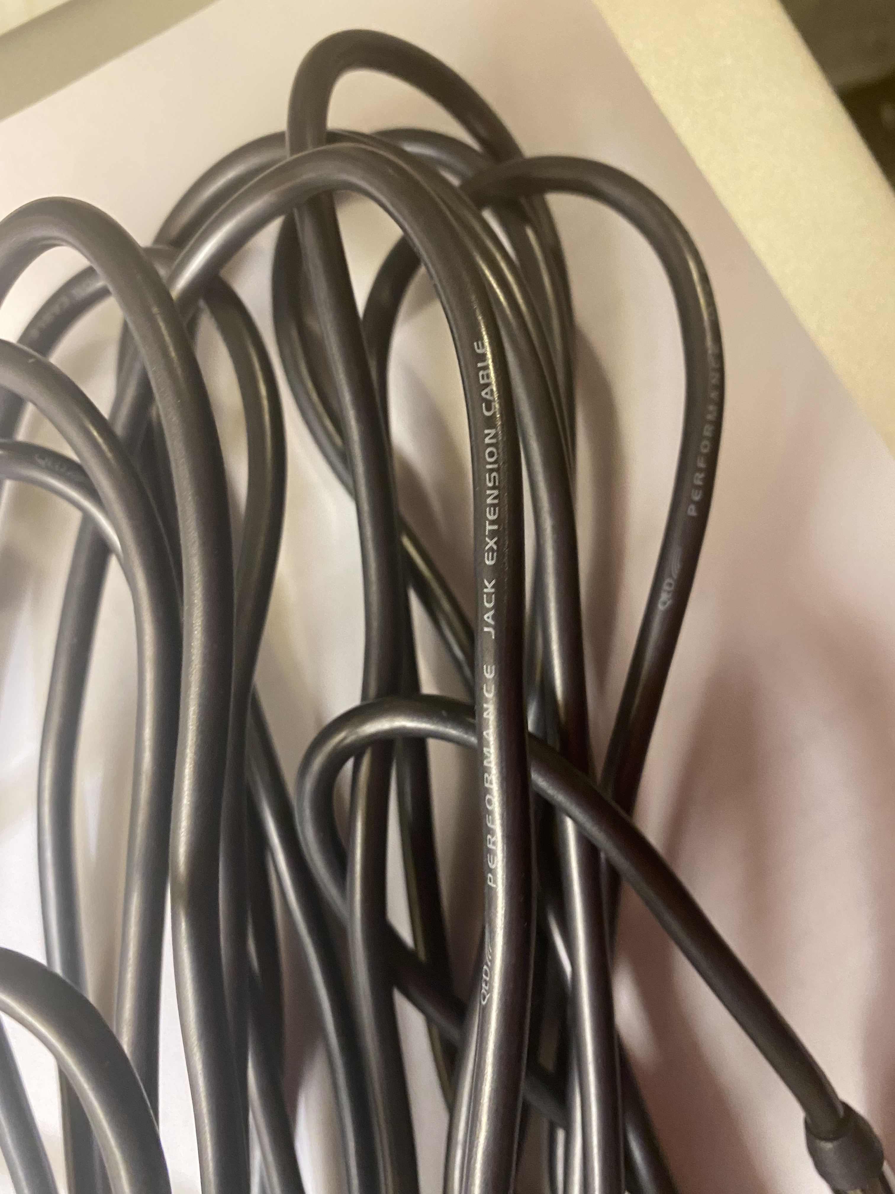 QED Performance Headphone Extension Cable F/3.5mm to M/3.5mm ﻿ HiFi