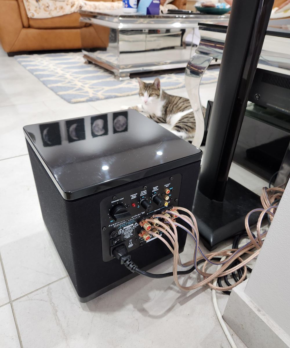 Definitive Technology supercube III subwoofer ﻿ Stereo, Home Cinema