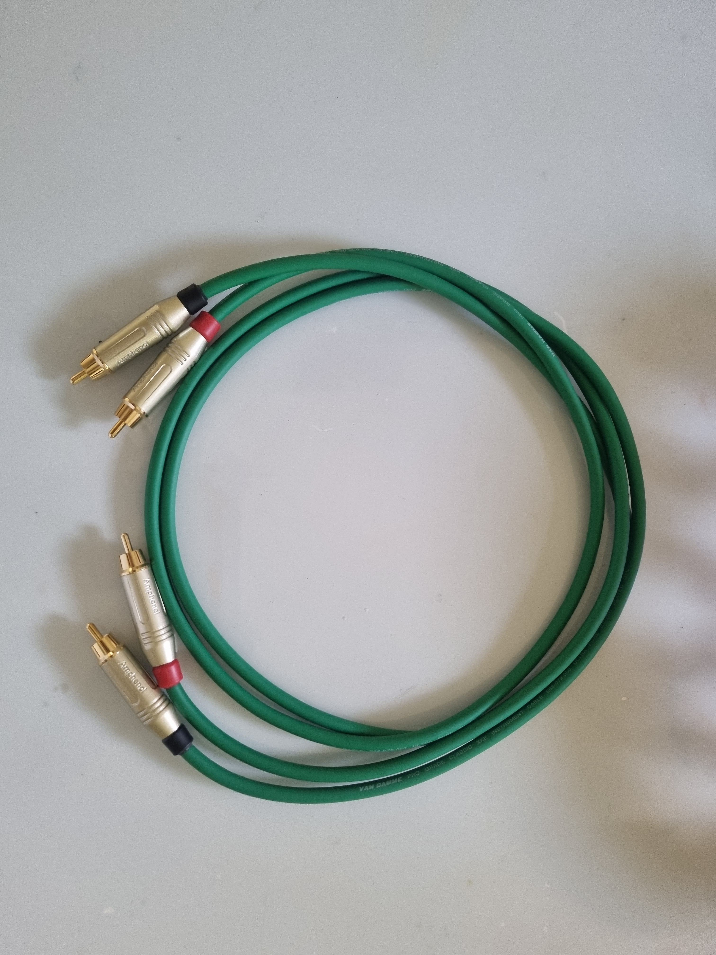 Van Damme Hybrid Silver Plated Copper RCA Cable 1.2m ﻿ HiFi and Cinema Cables & Accessories