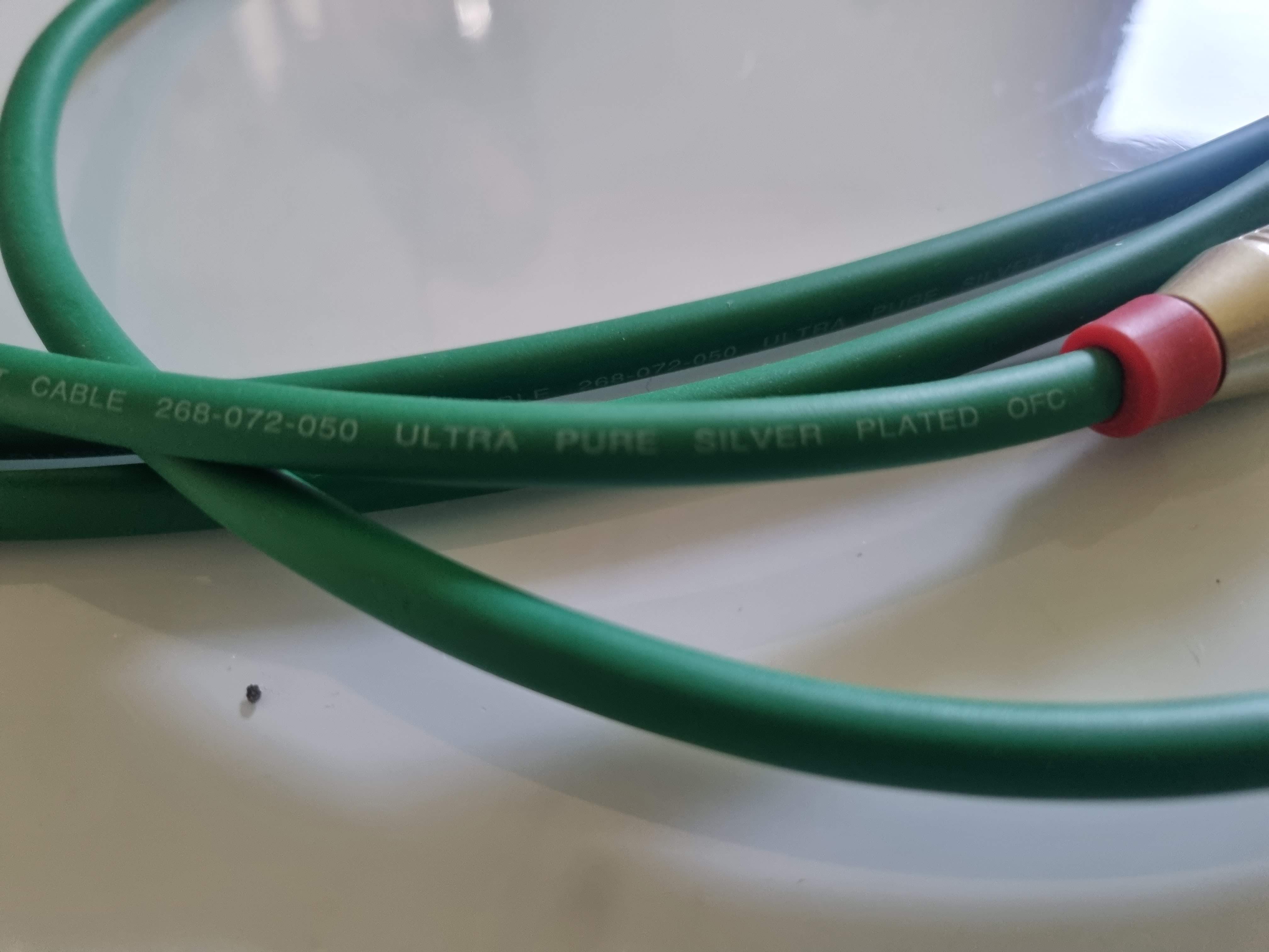 Van Damme Hybrid Silver Plated Copper RCA Cable 1.2m ﻿ HiFi and Cinema Cables & Accessories