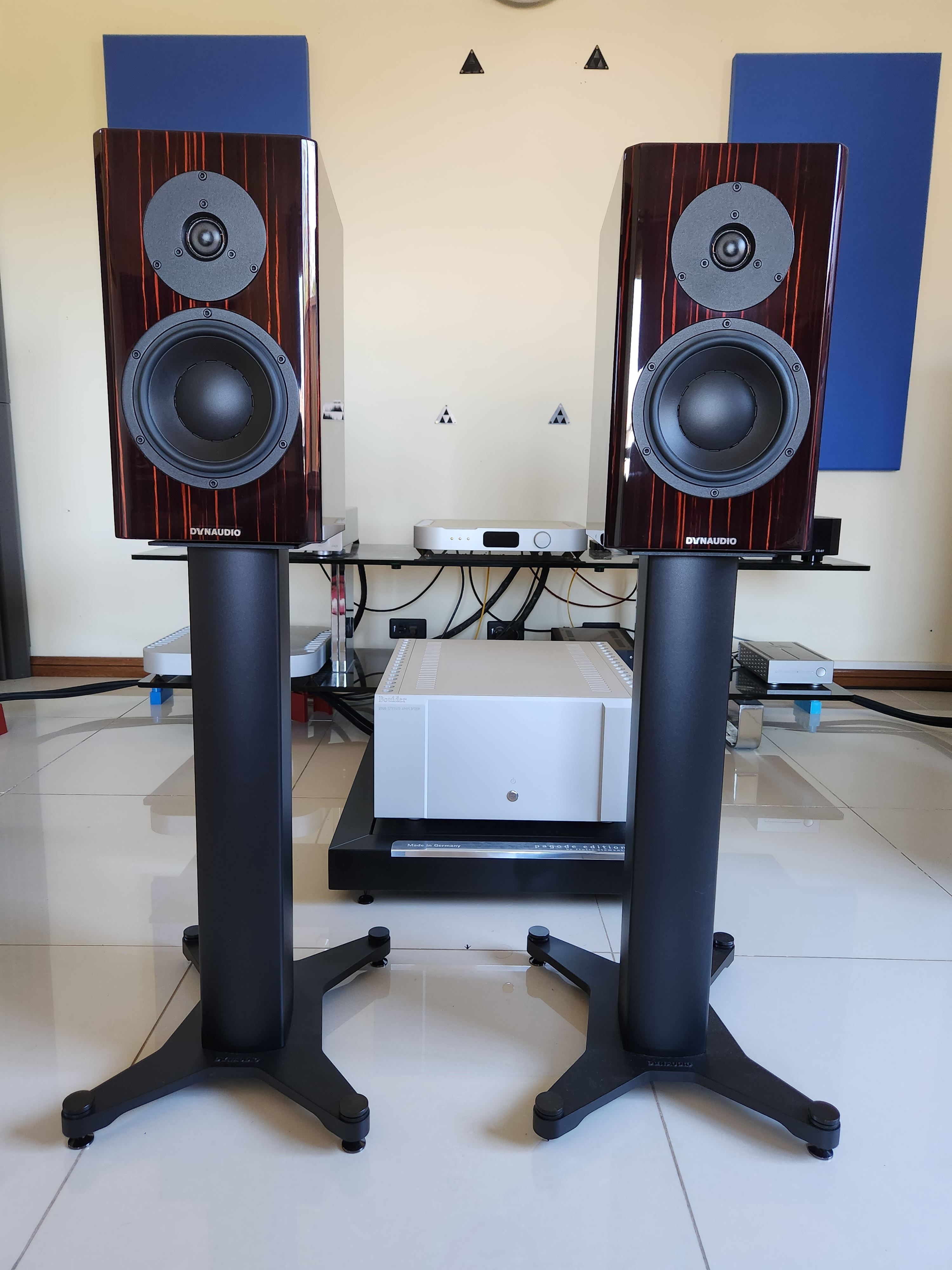 dynaudio stand20 ペア ブラック Dynaudio_stand_20_black_profil