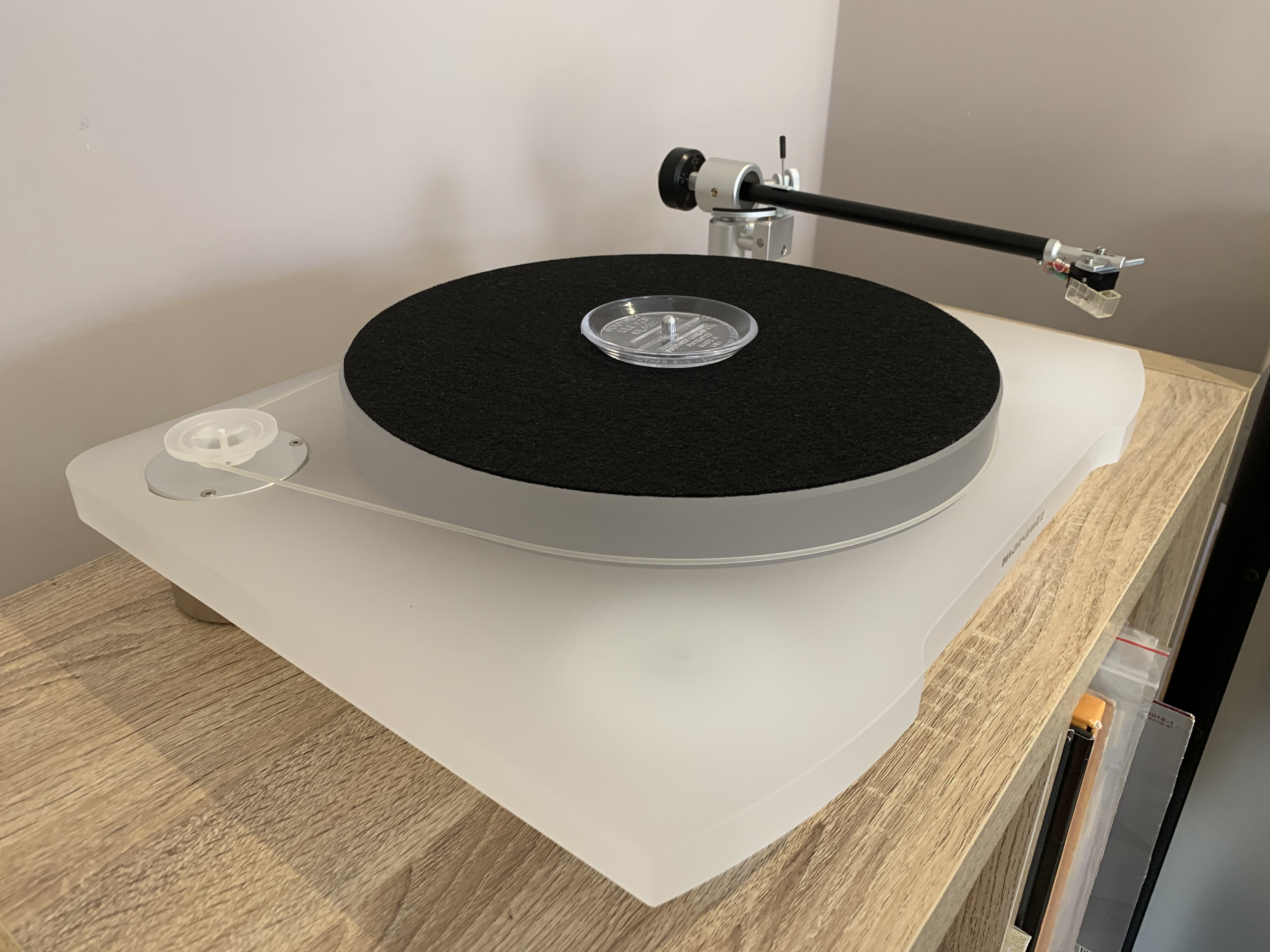 SOLD ELSEWHERE Marantz TT15s1 Premium Turnbtable with Custom Dust