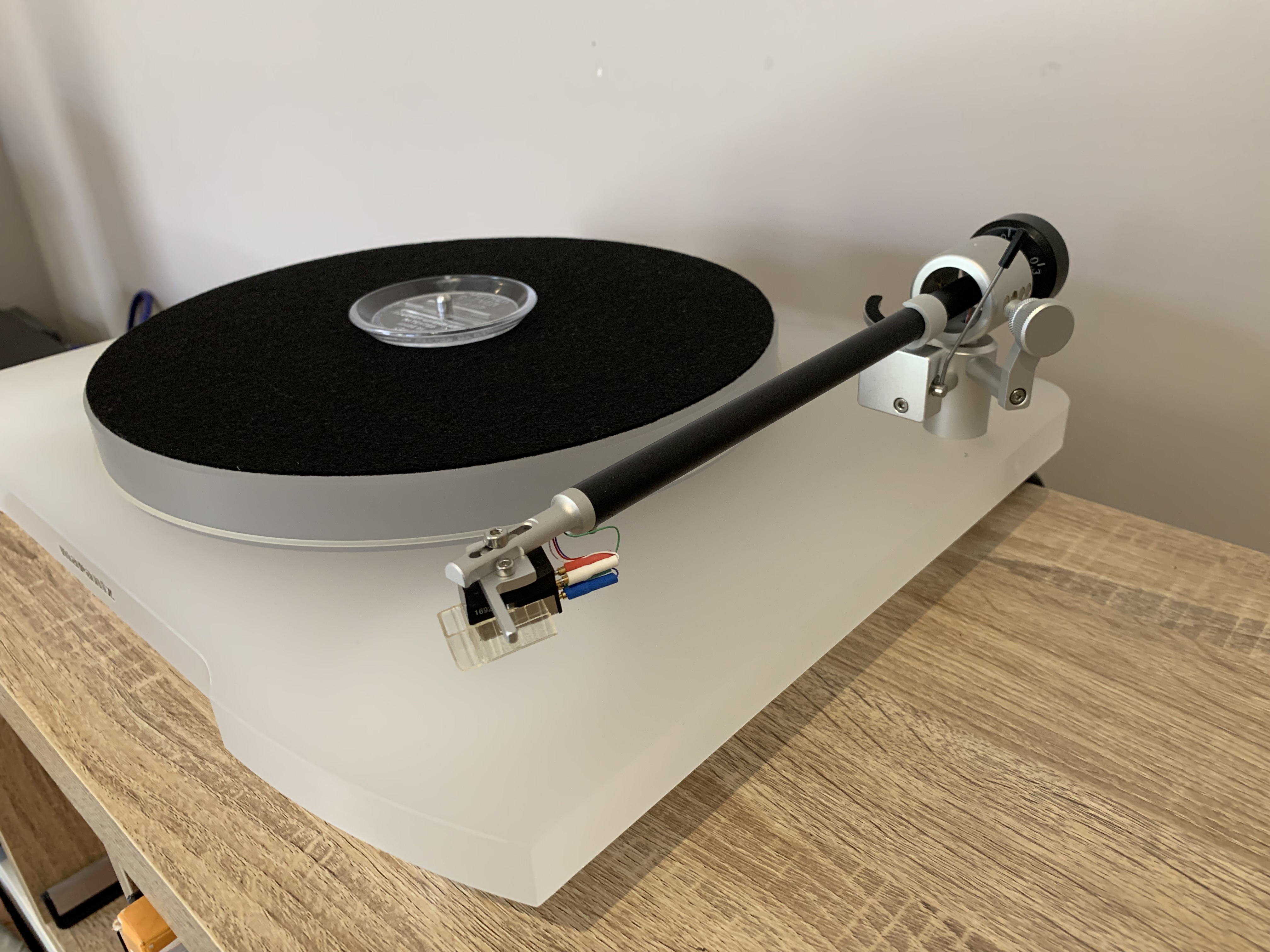 SOLD ELSEWHERE Marantz TT15s1 Premium Turnbtable with Custom Dust