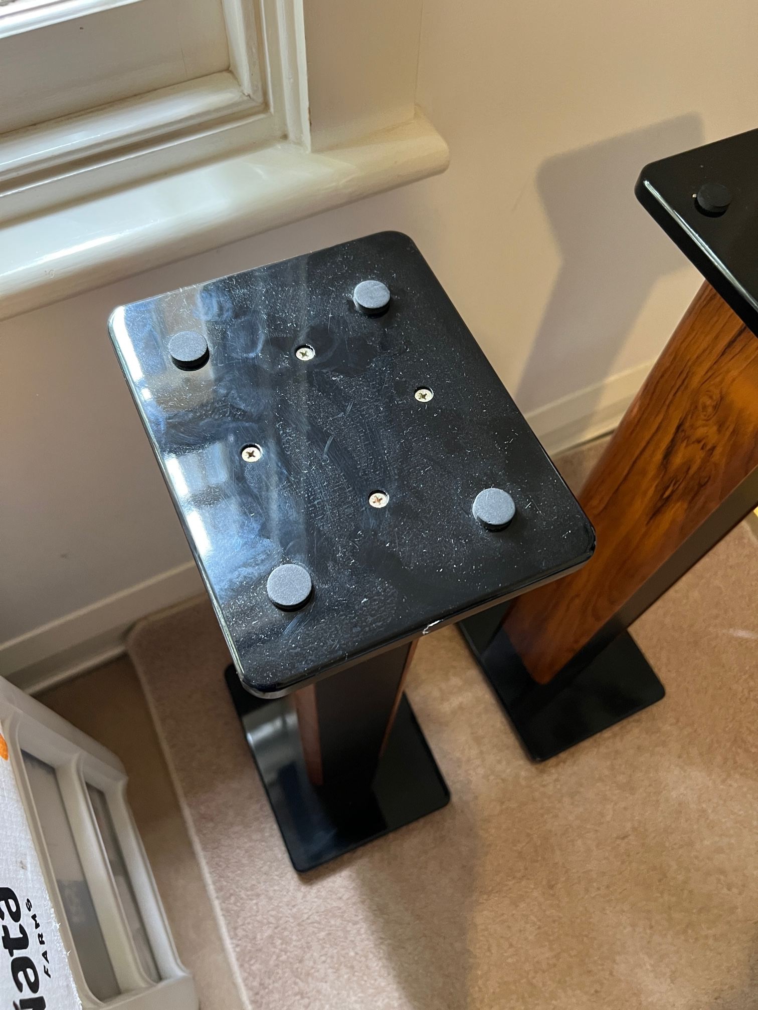 Cheap Speaker stands ﻿ HiFi and Cinema Cables & Accessories