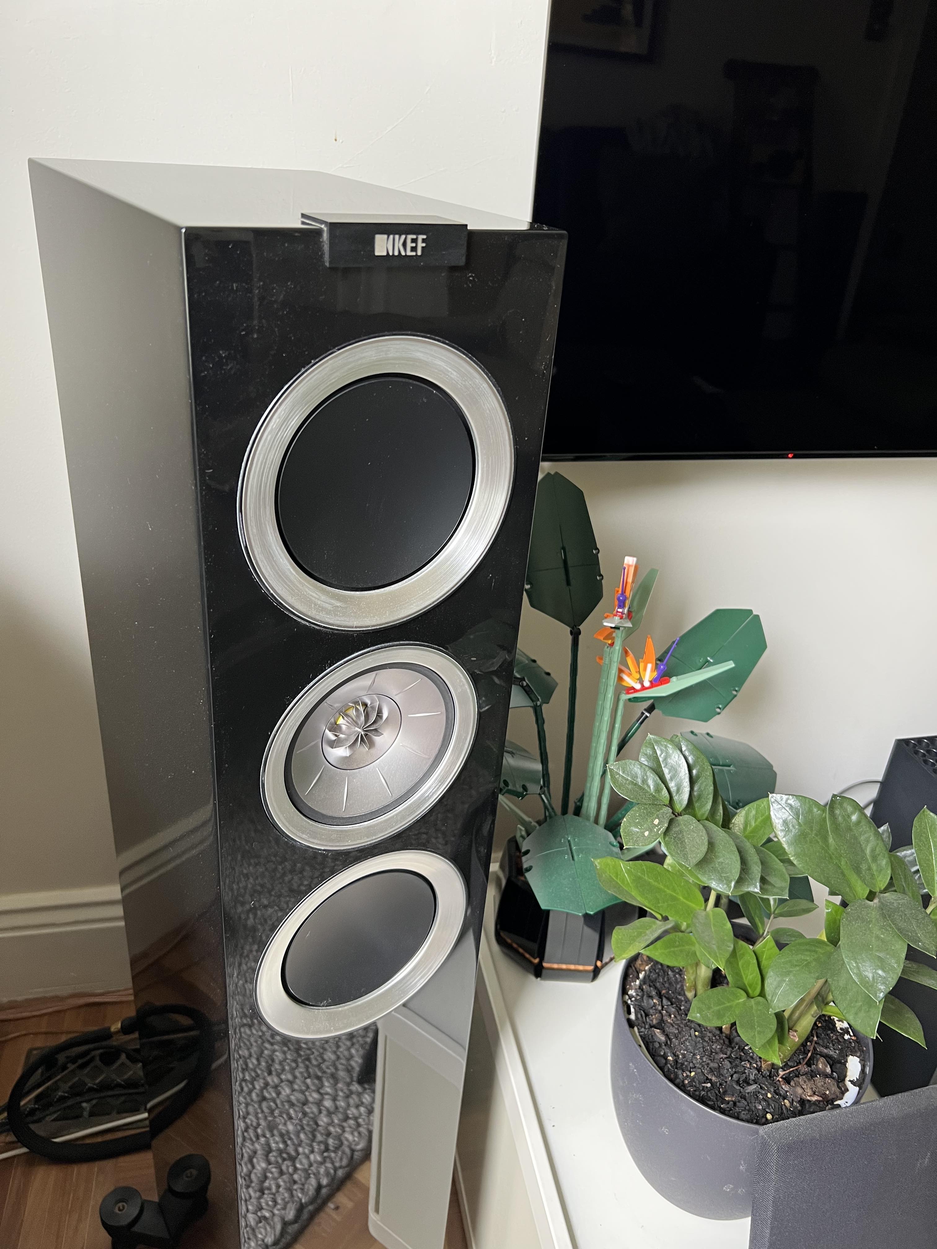 KEF R500 Piano Black Speakers ﻿ Stereo, Home Cinema, Headphones Components
