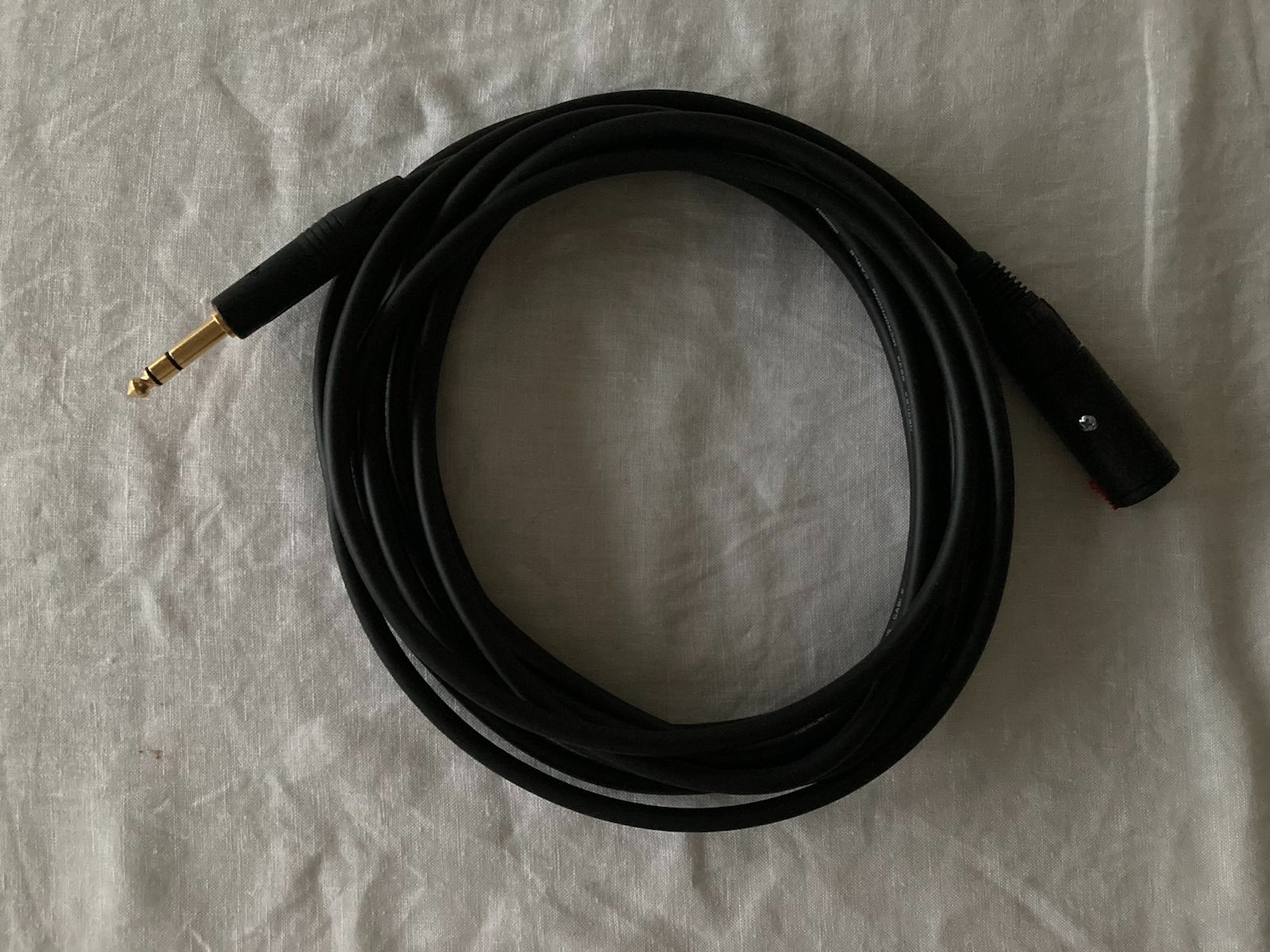 Mogami 5m headphone extension cable TRS ﻿ HiFi and Cinema Cables & Accessories