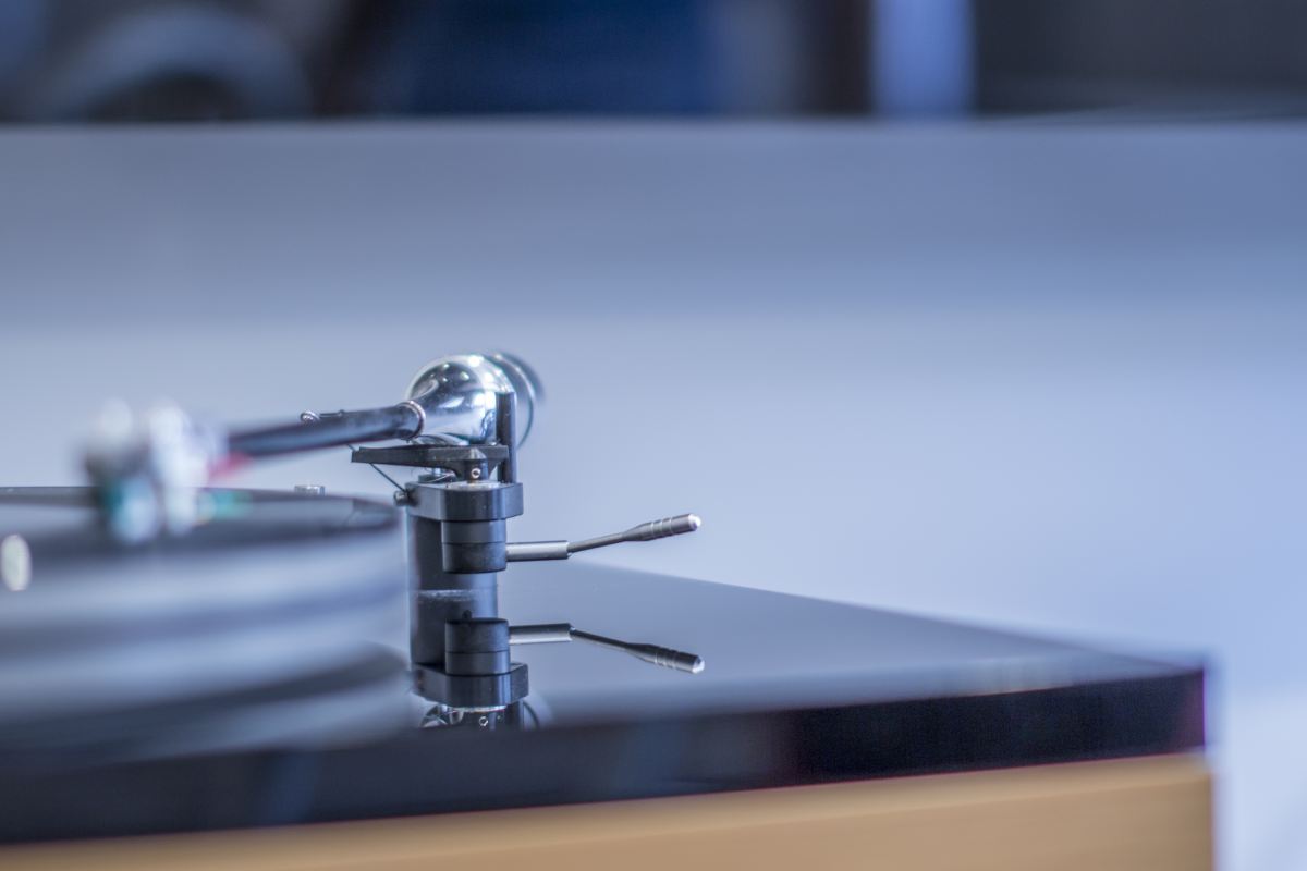 DPS Bauer 3 Ayre Turntable with Bauer tonearm - Stereo, Home Cinema ...