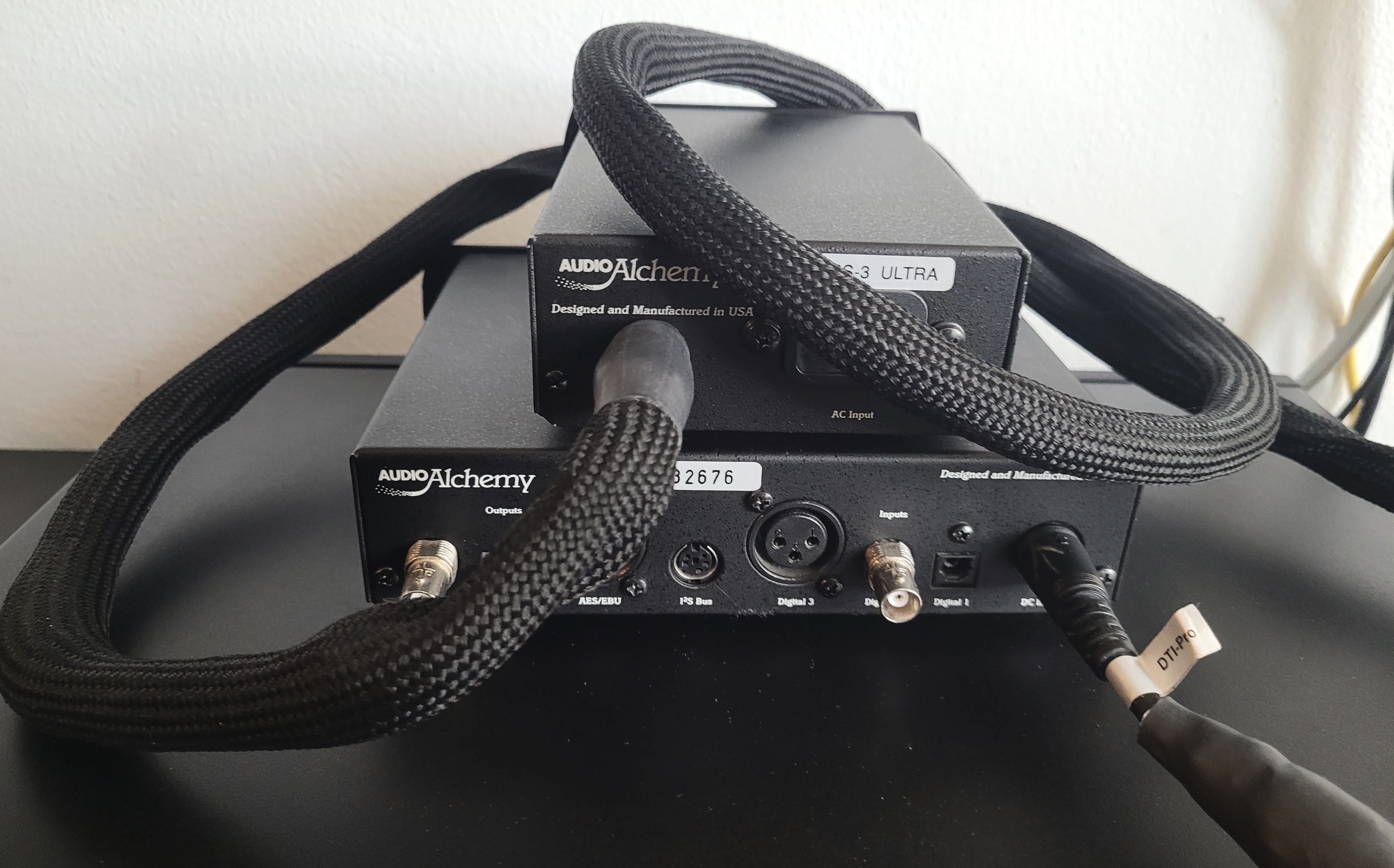 Audio Alchemy DTIPro Jitter Filter and Power Station3 Ultra ﻿ Stereo