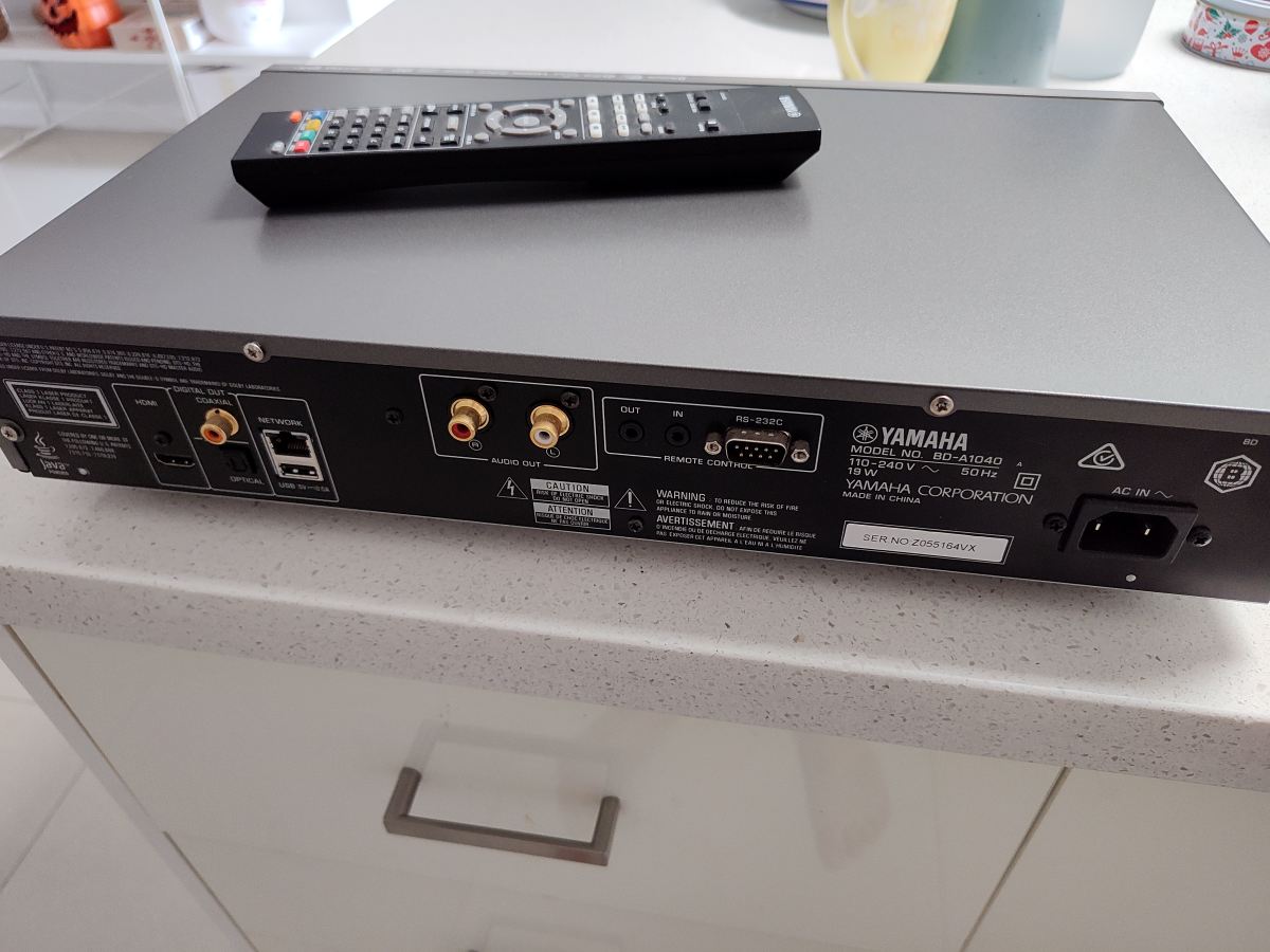 Yamaha BD-A1040 Aventage multi format player - Stereo, Home Cinema ...