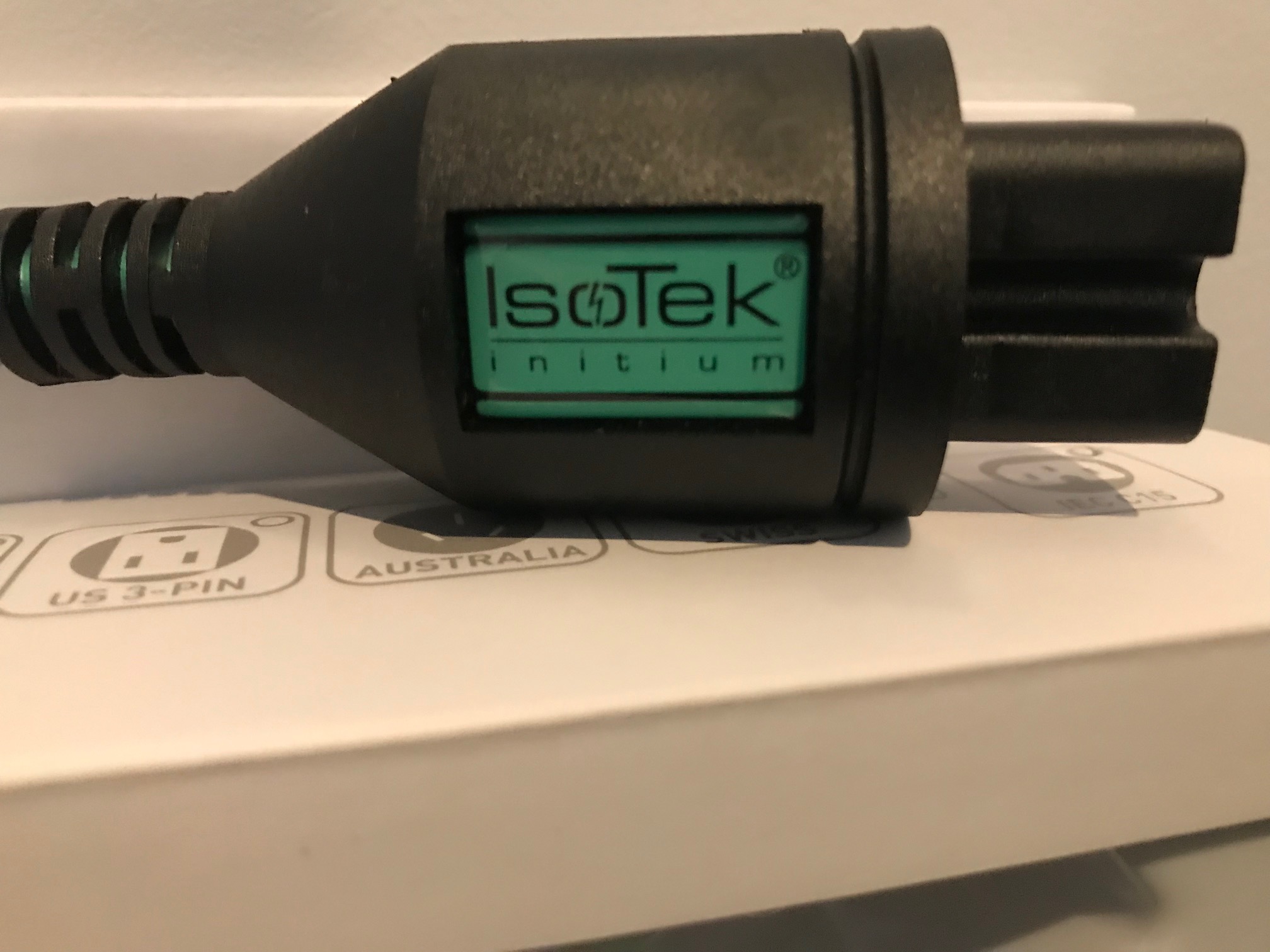 Isotek Evo3 Initium Power Cable (1 x 1.5m) ﻿ HiFi and Cinema Cables