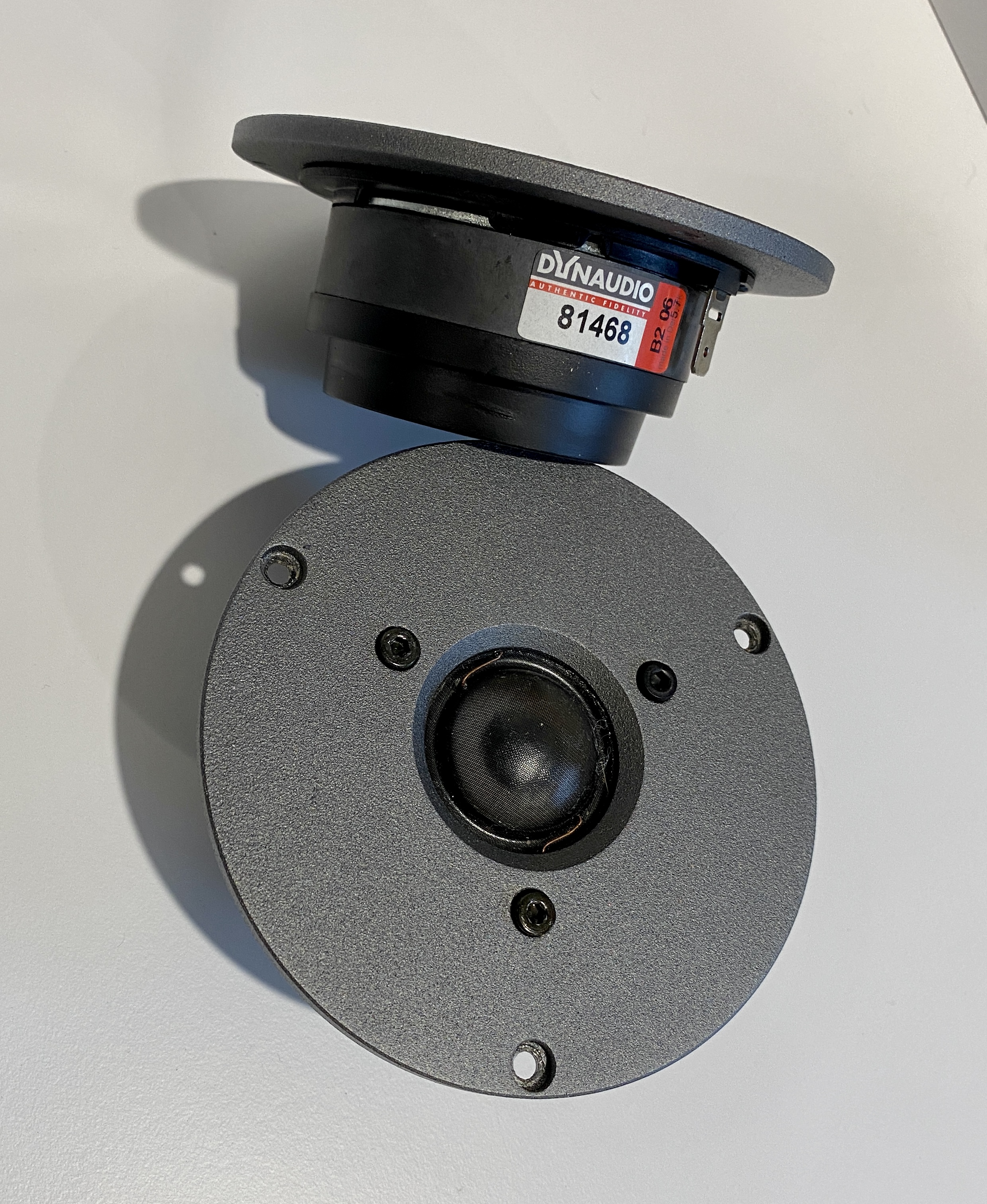 WTB: Dynaudio Esotec D-260 drivers - Wanted to Buy - StereoNET