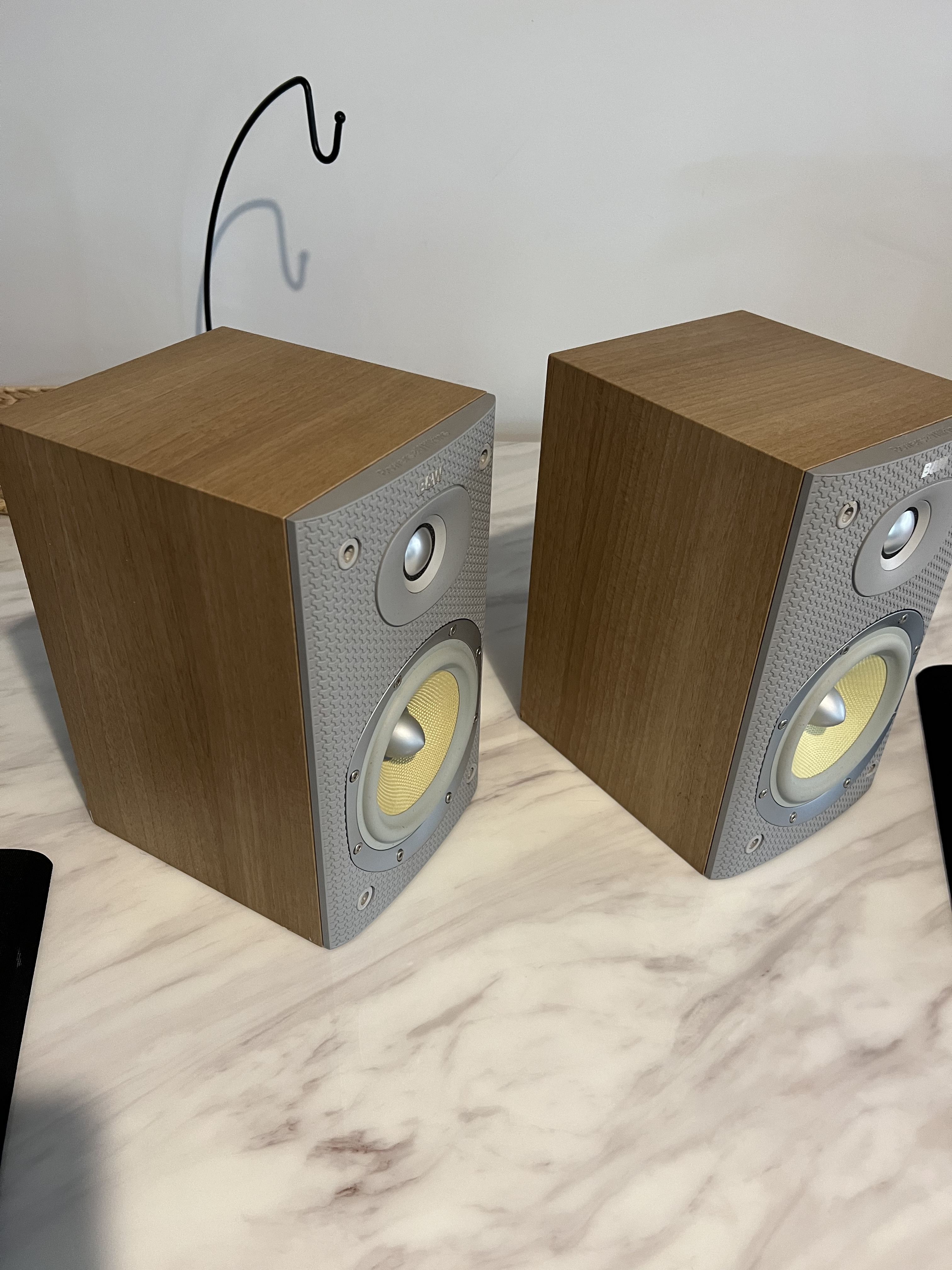 B&w bookshelf speakers ﻿ Stereo, Home Cinema, Headphones Components