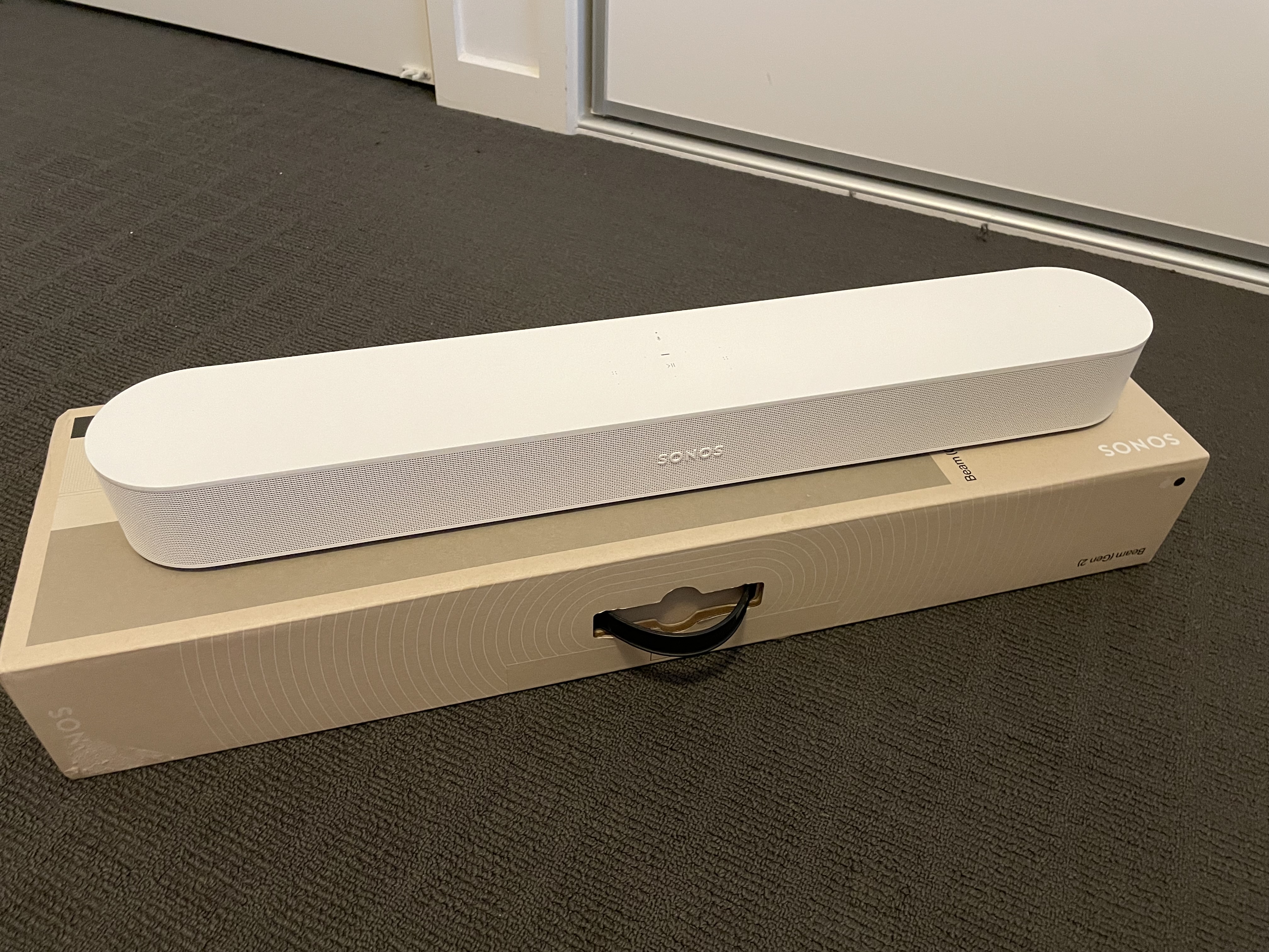 (未開封品)SONOS Beam GEN2 ホワイト Amazon.com: Sonos Beam Gen 2 - White - Soundbar with Dolby