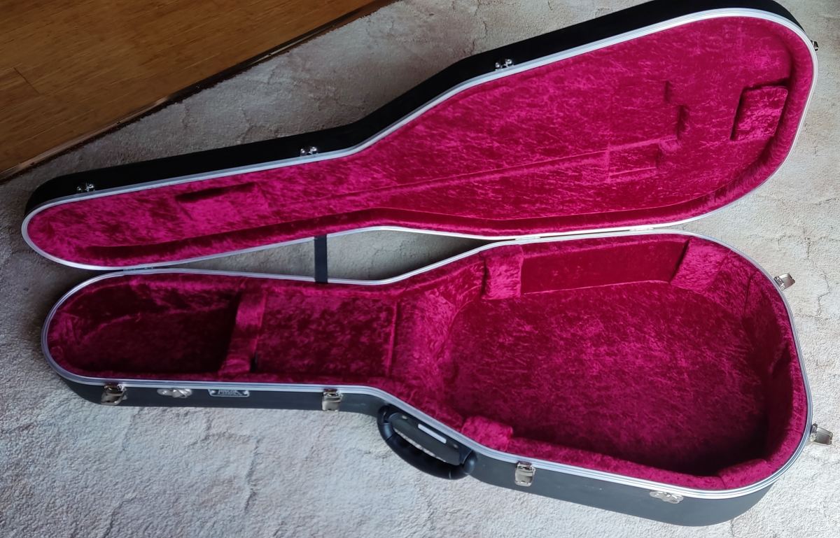 Seagull S6 Original Acoustic Guitar with Hiscox Hard Case