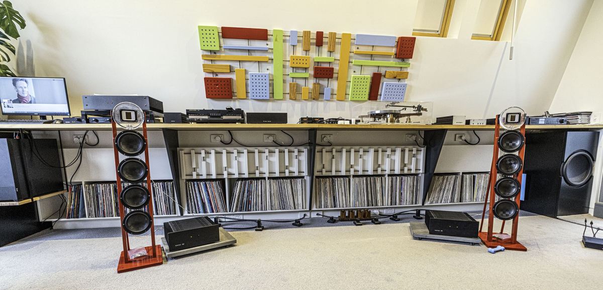 andy hi fi-1676 copy.jpg