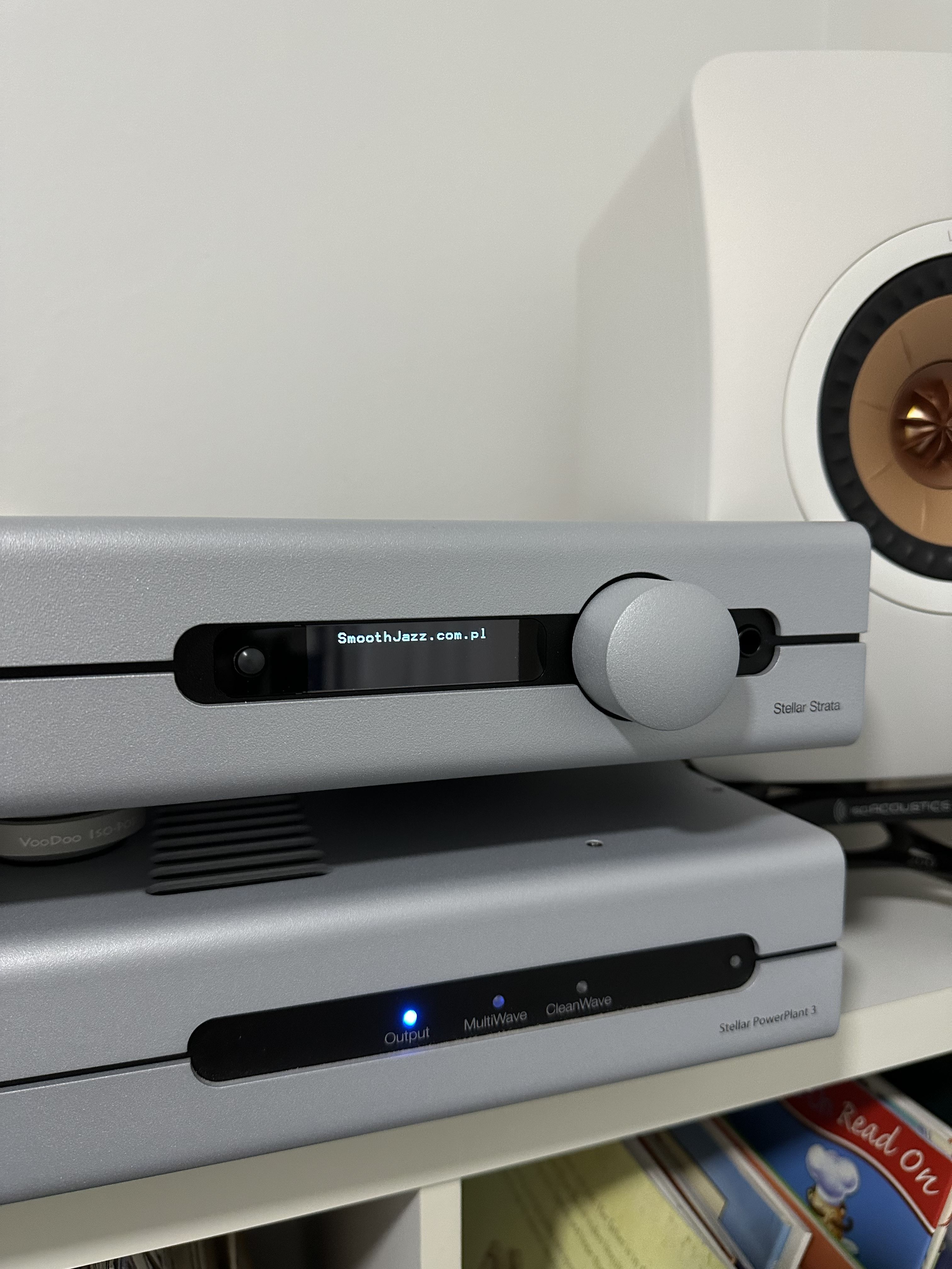 PS Audio Stellar Strata amp/streamer/DAC ﻿ Stereo, Home Cinema