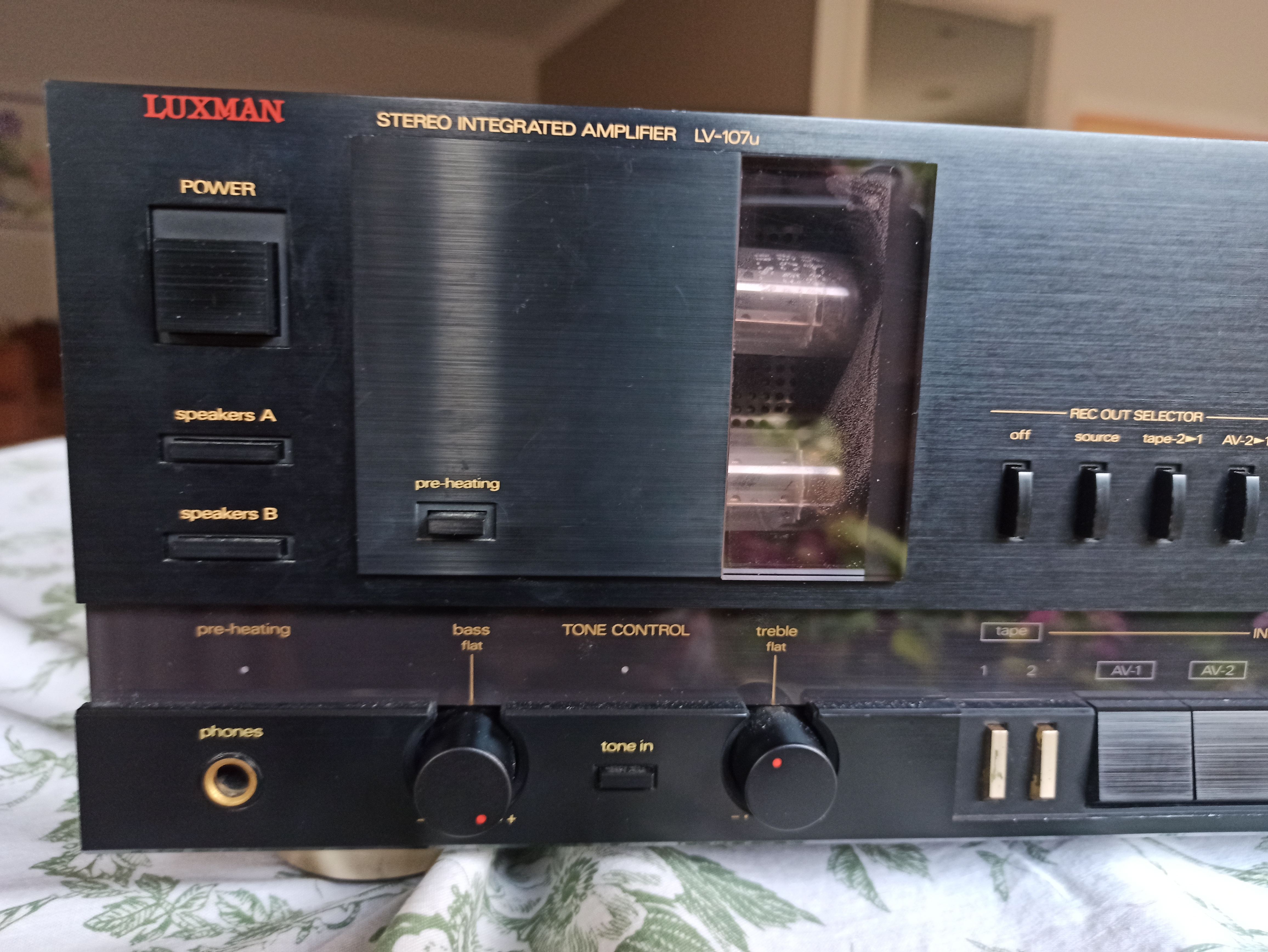 Luxman LV107u Integrated Amp |﻿ Stereo, Home Cinema, Headphones Components