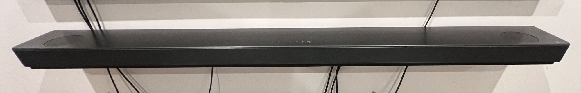 LG SN11RG sound bar.jpg