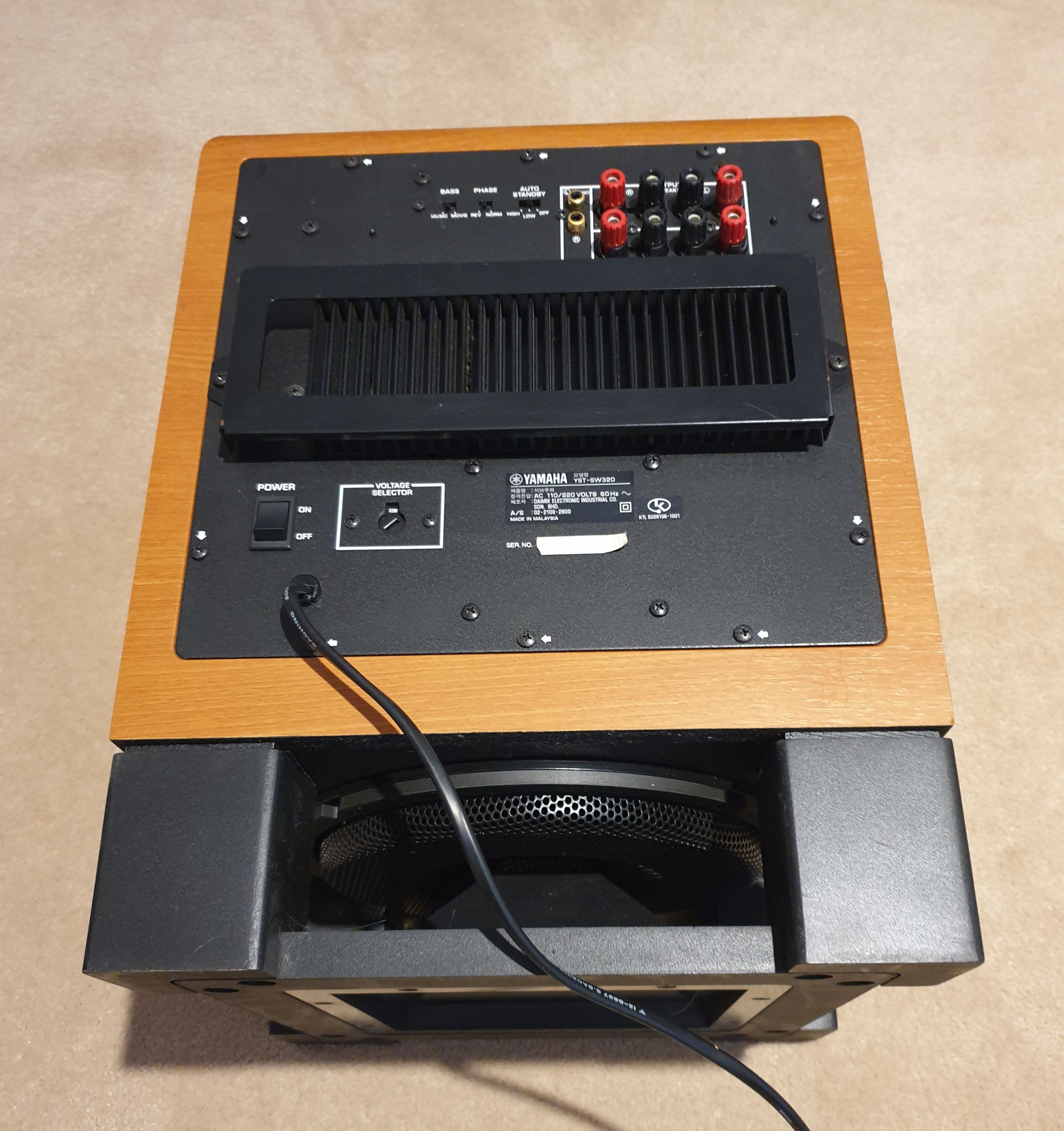 SOLD ELSEWHERE Yamaha YSTSW320 10" Active Subwoofer ﻿ Stereo, Home