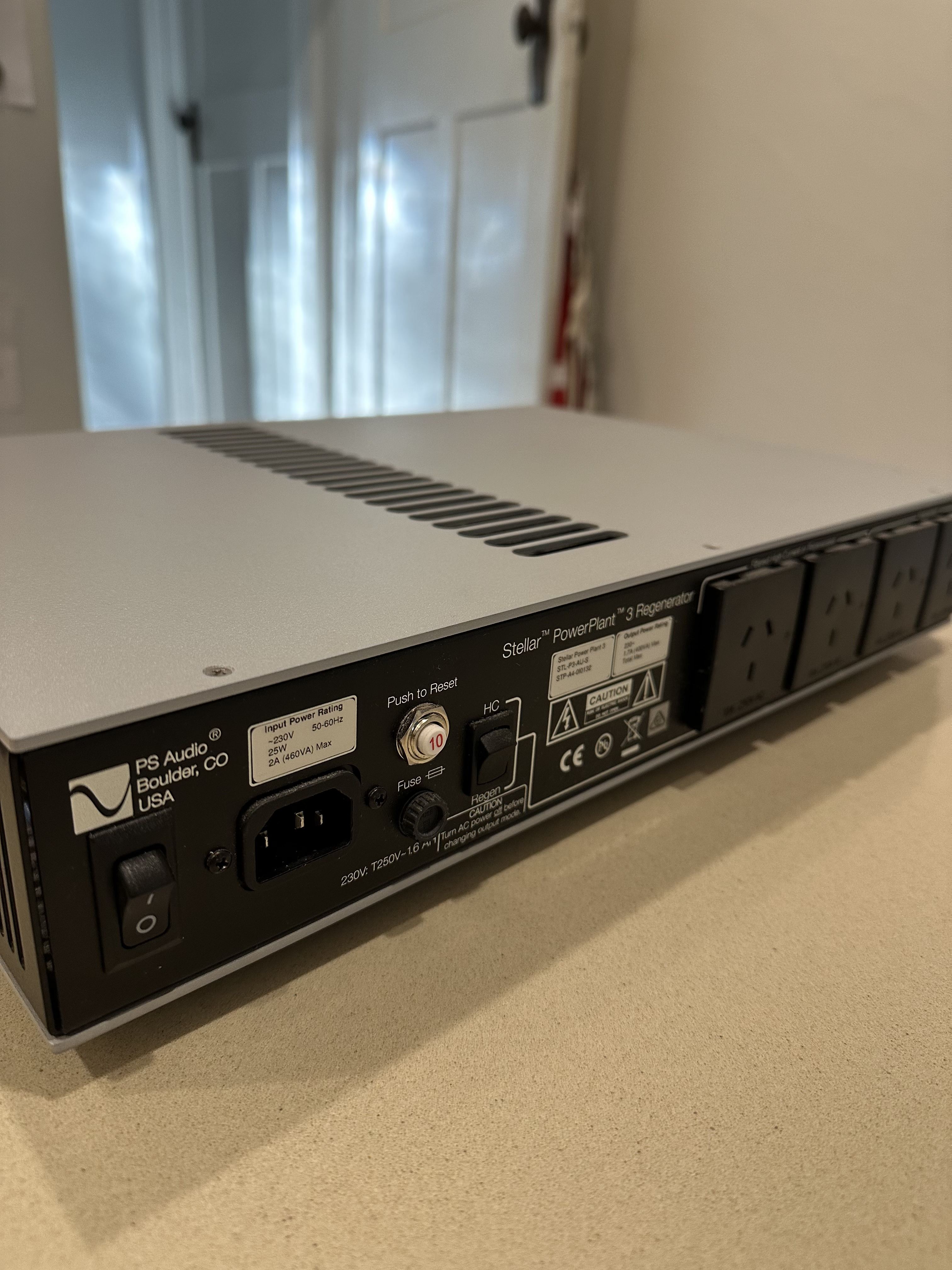 PS Audio Stellar PowerPlant3 regenerator/conditioner