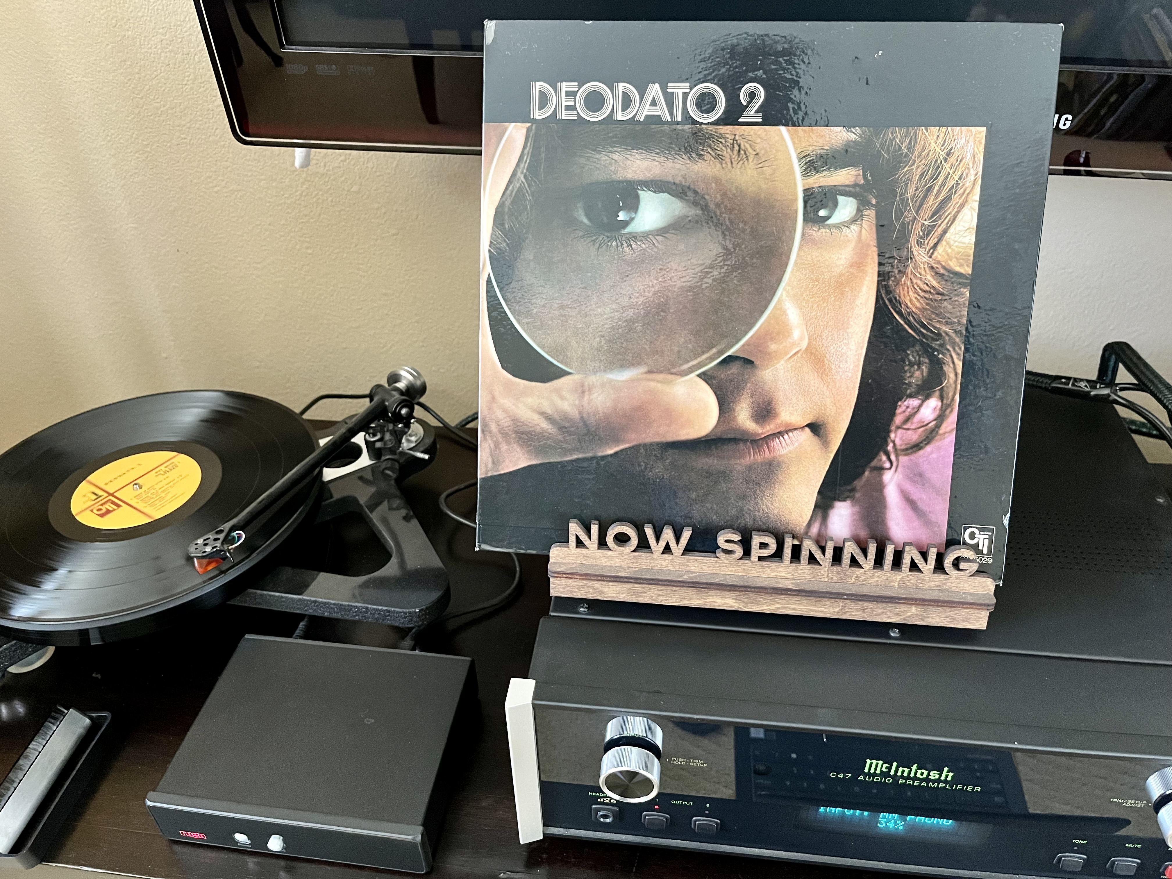 Spinning tunes on the late shift. Page 1473 ﻿ Currently Spinning Threads