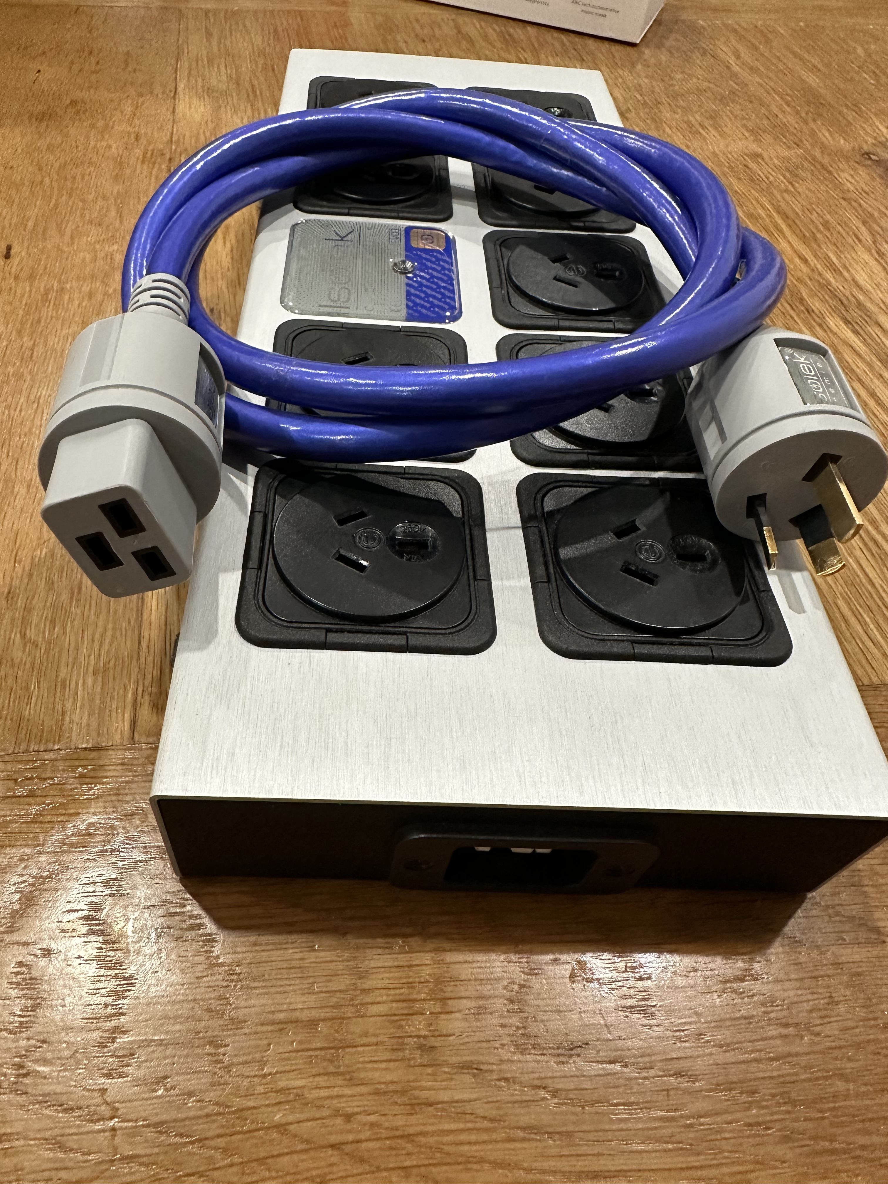 Isotek Corvus power conditioner board ﻿ HiFi and Cinema Cables