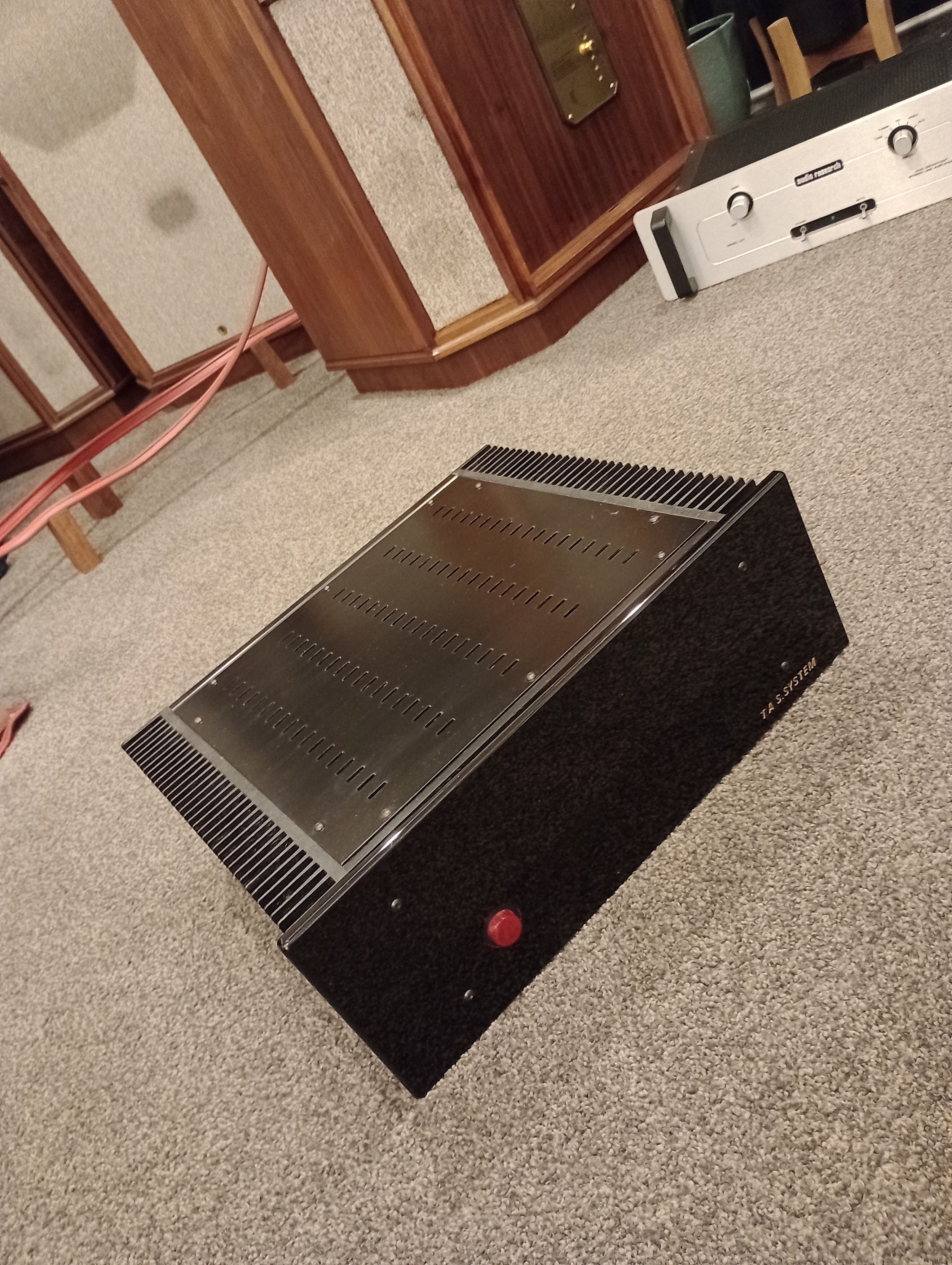 SOLD ELSEWHERE Elektra 6 channel power amplifier ﻿ Stereo, Home