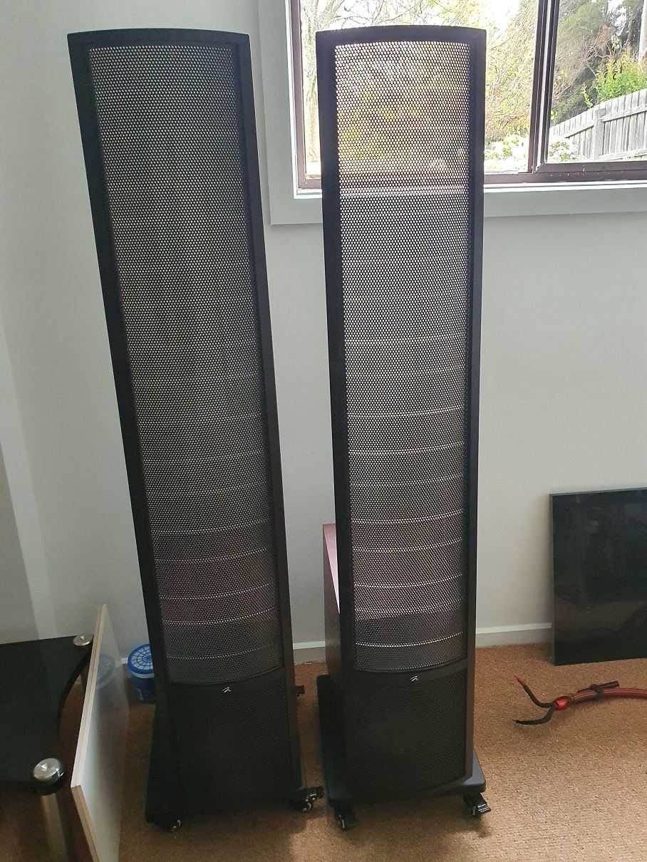 Martin Logan Theos