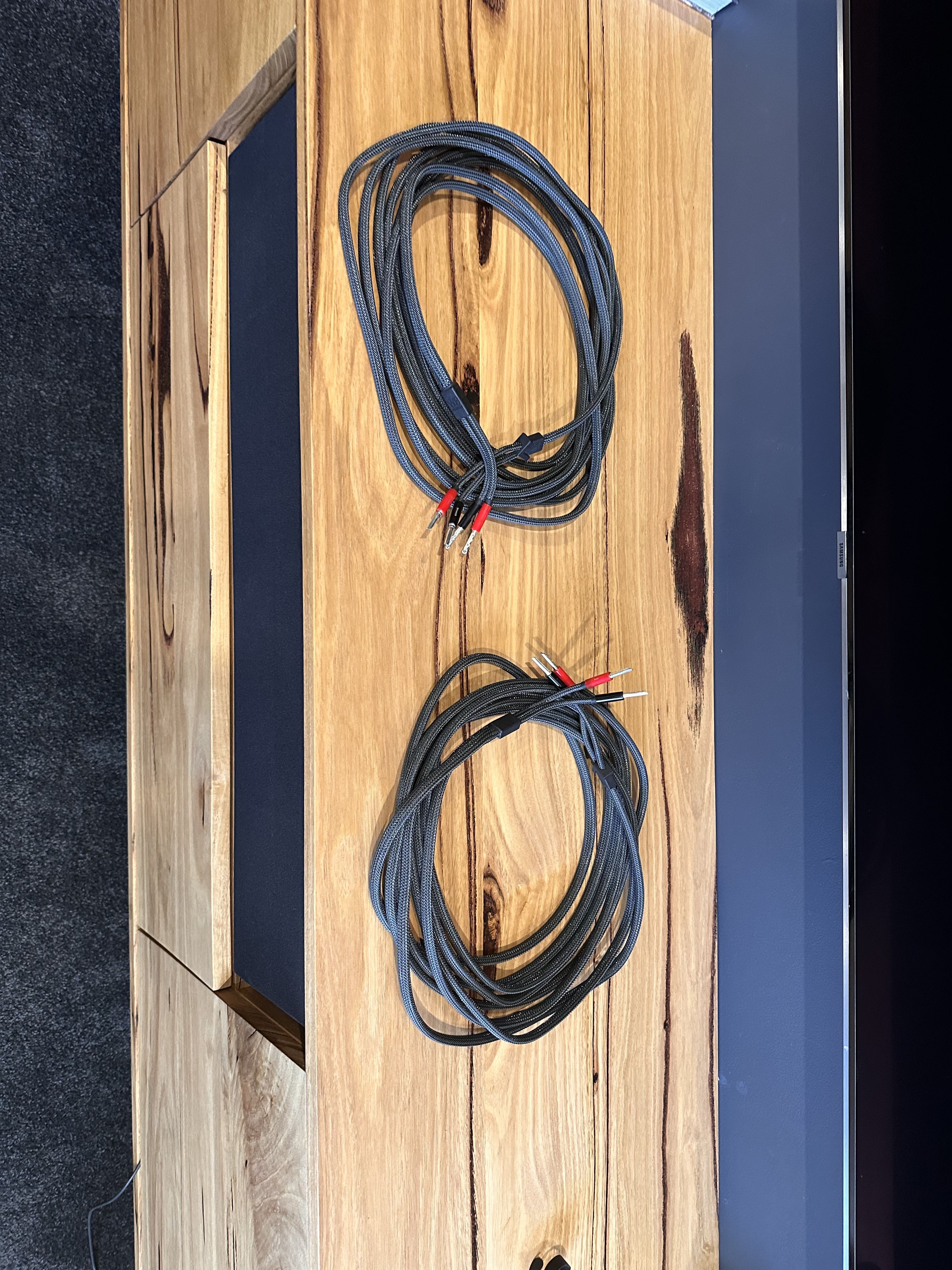 Witch Hat Phantom speaker cables 7m