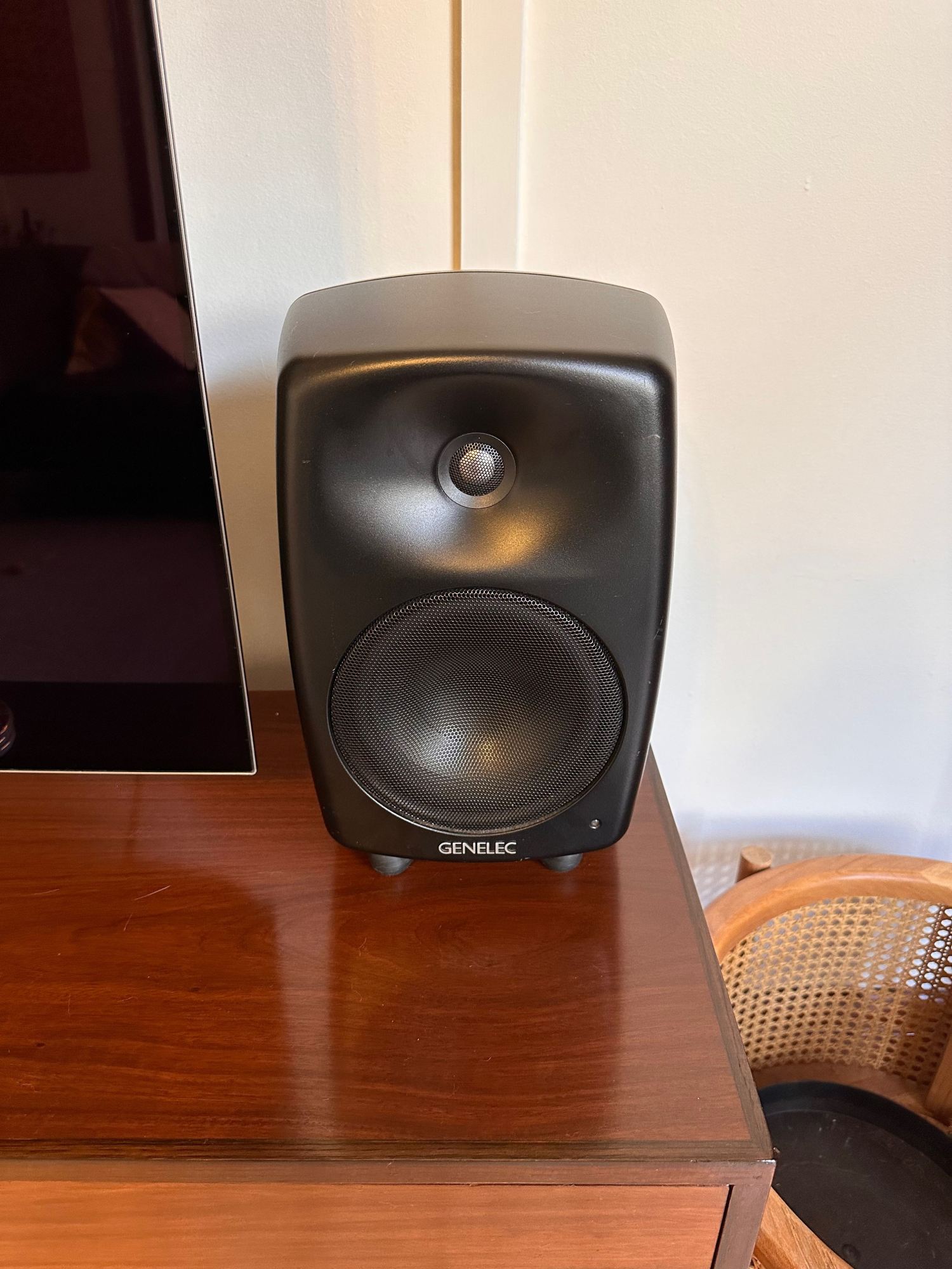 GenelecPhotos.thumb.jpg.63c2de4cfa495a6ff6bd29d7b66325d2.jpg