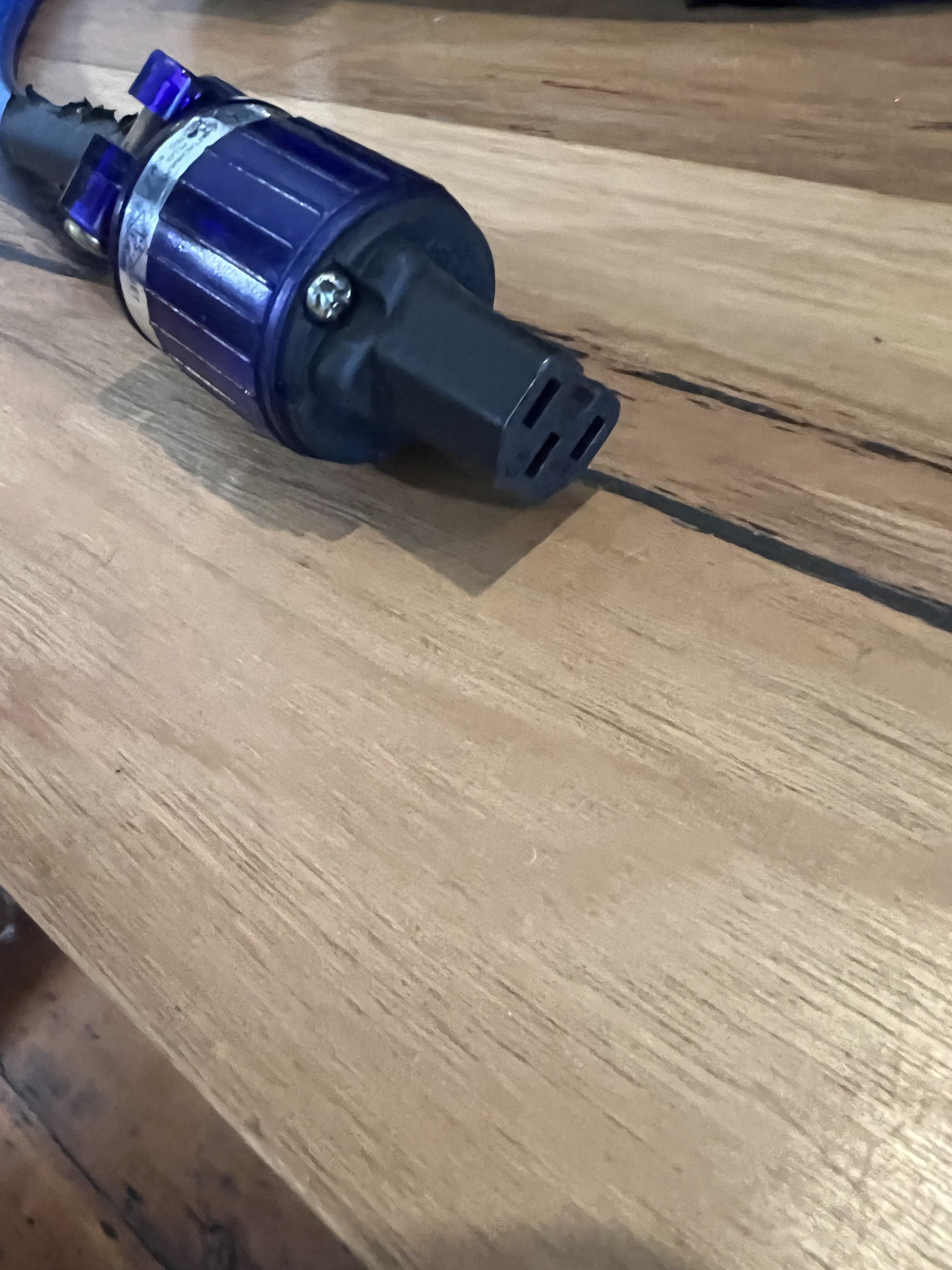 SOLD ELSEWHERE IsoTek EVO3 Syncro Power Cable 2 metre ﻿ HiFi and