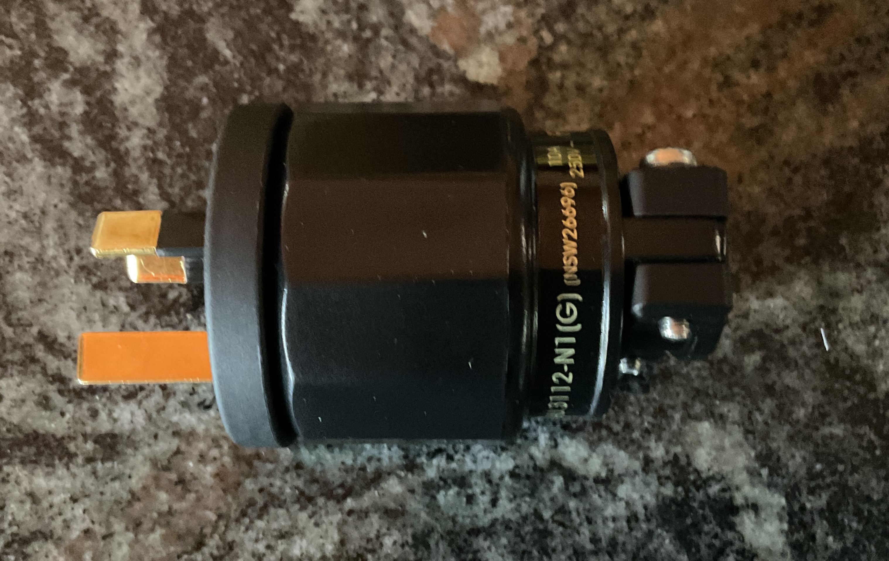 FURUTECH FI-AU3112-N1 AUS/NZ POWER PLUG