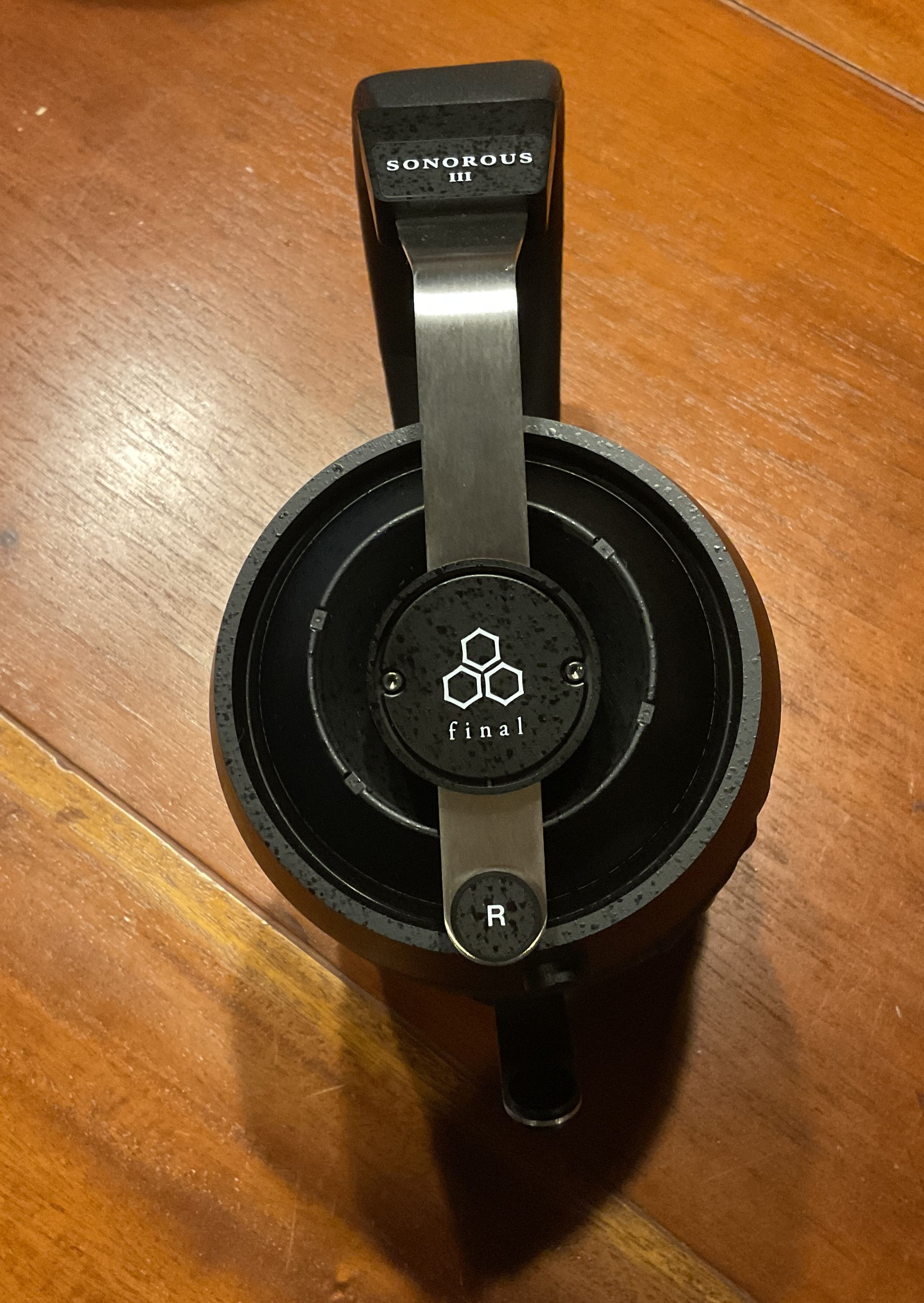 FINAL AUDIO SONOROUS 111 Headphones + DEKONI MIDNIGHT PADS