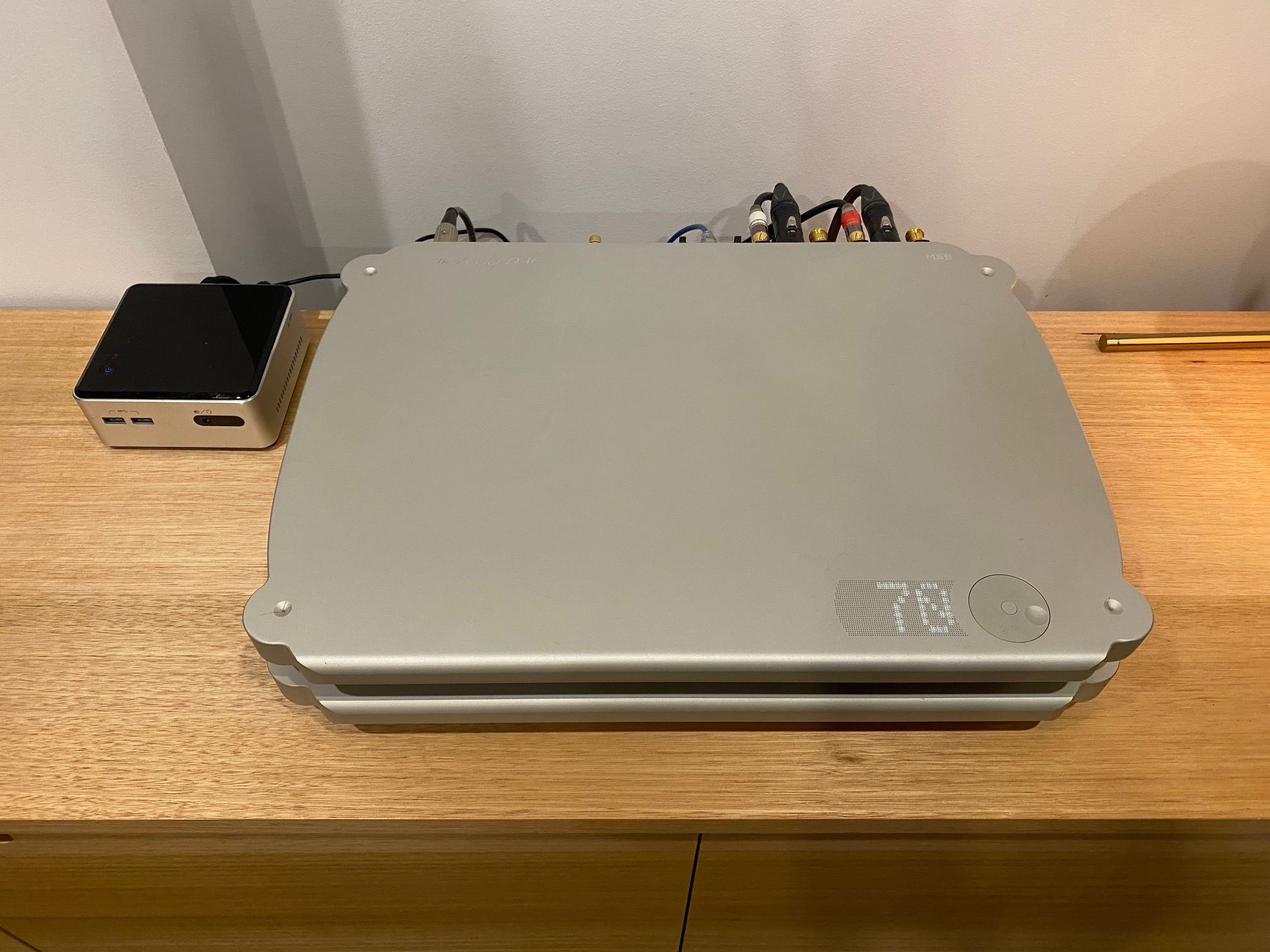 MSB The Analog DAC with Power Base |﻿ Stereo, Home Cinema, Headphones ...