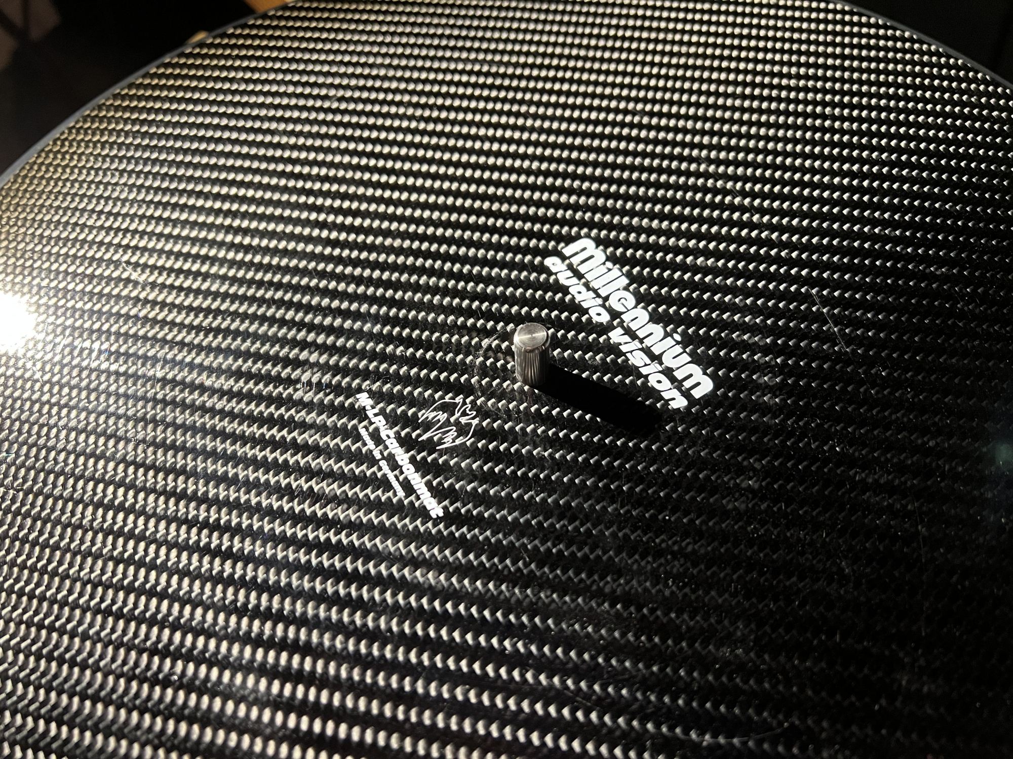 Millenium Carbon Fibre Record Mat 3.JPG