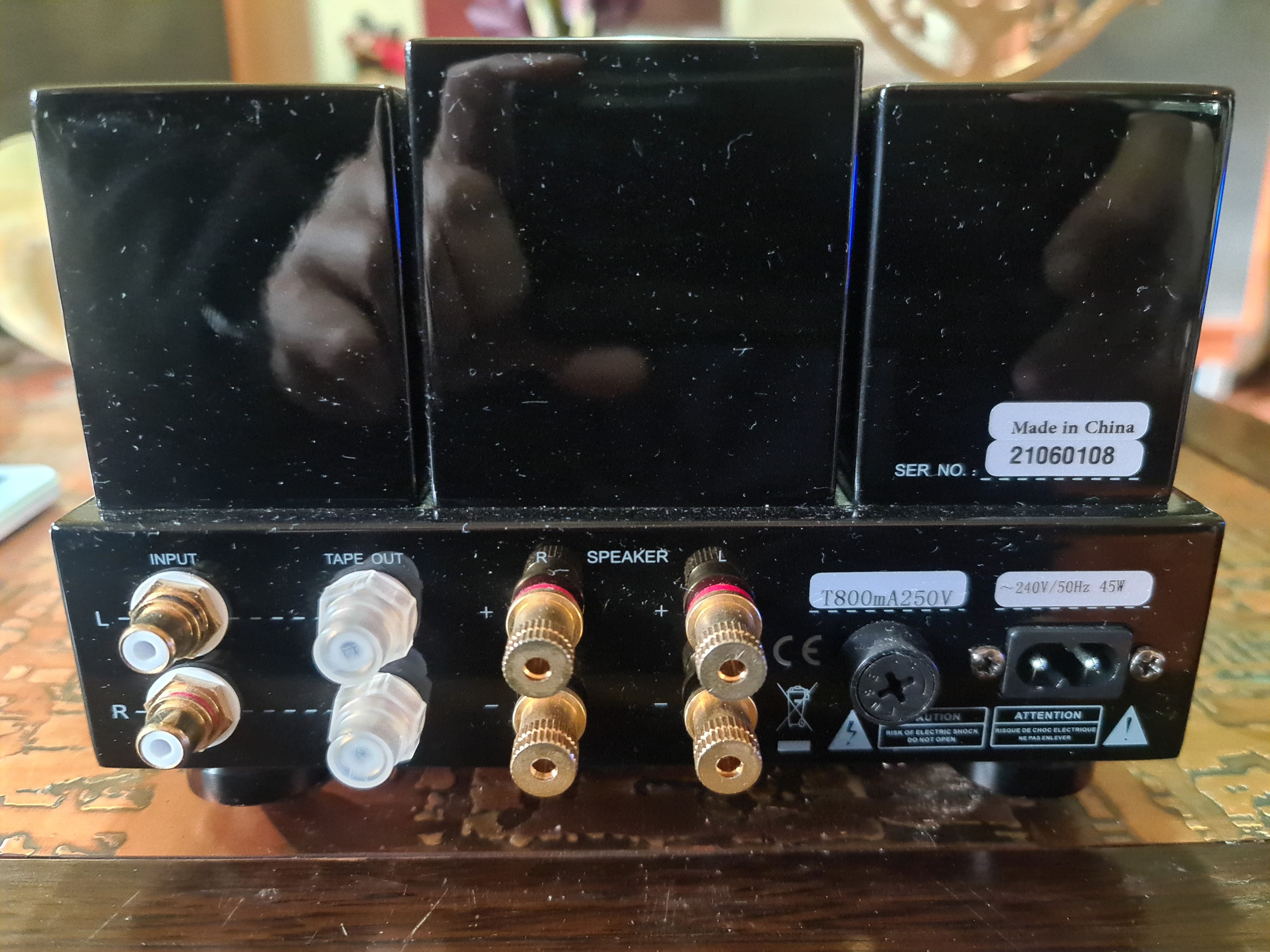 Line LM mini84IA headphone and speakers amplifier ﻿ Stereo