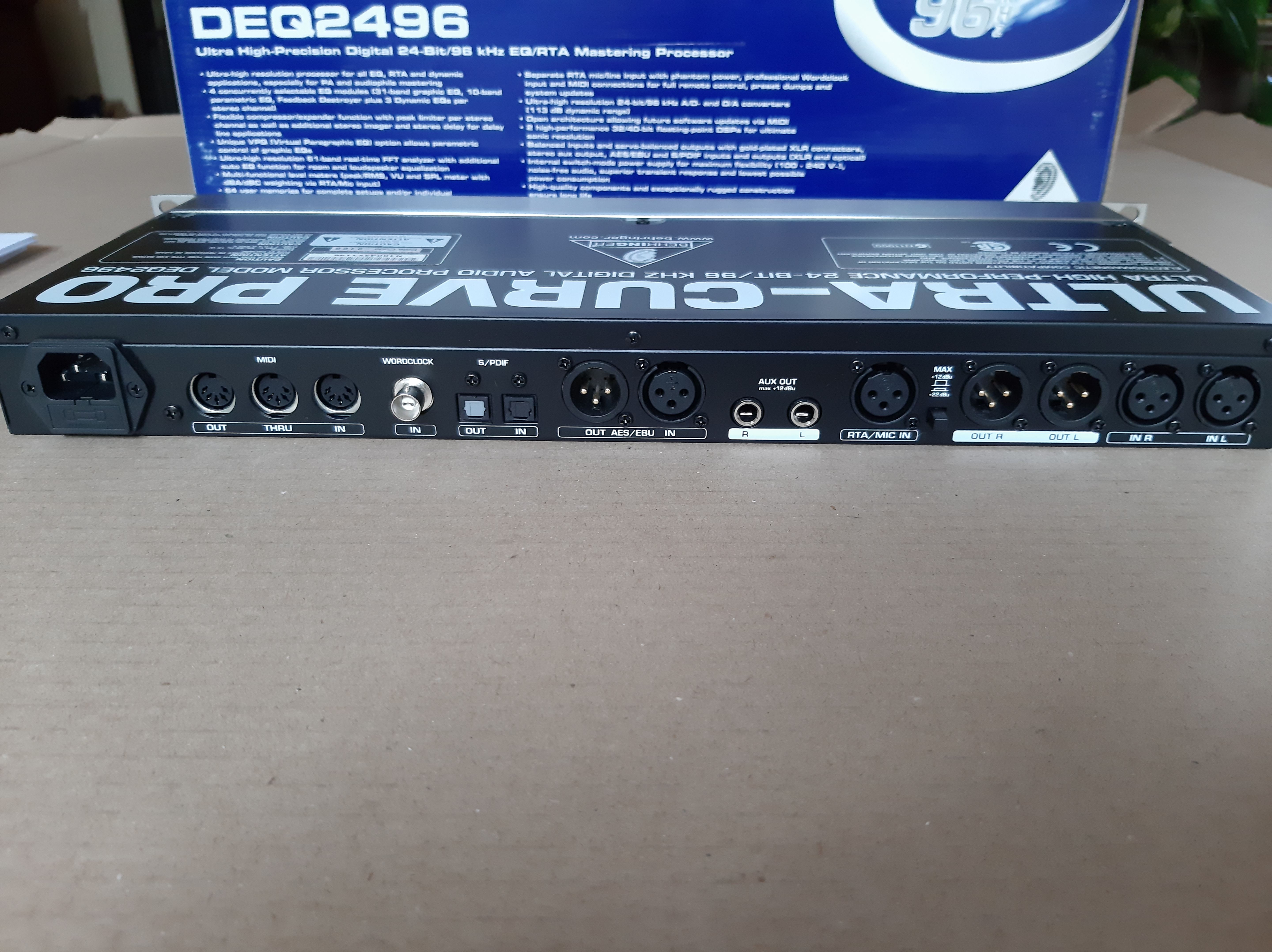 behringer / ULTRA -CURVE PRO / DEQ2496