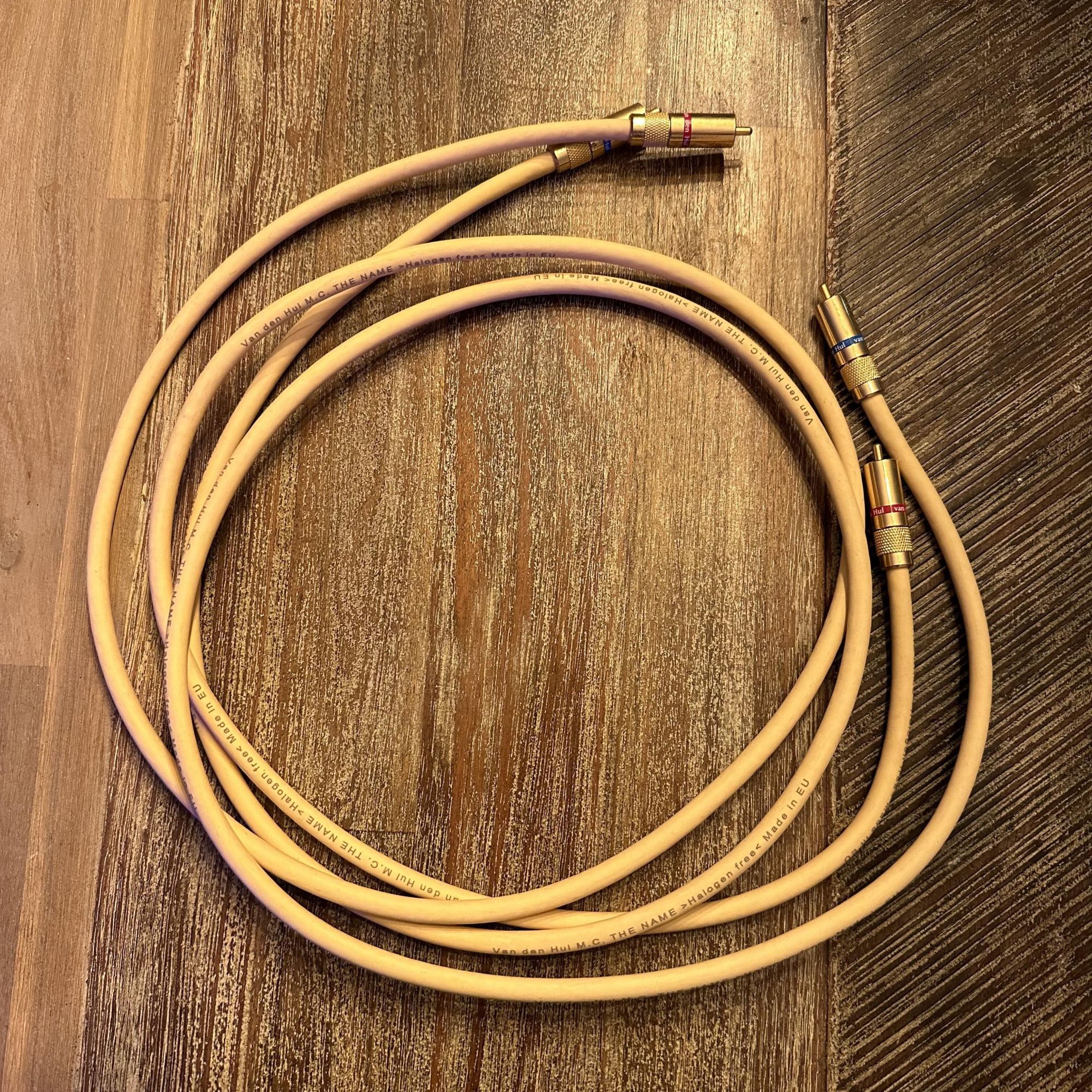 VDH "The Name" Hybrid 1.5m RCA interconnects ﻿ HiFi and Cinema Cables