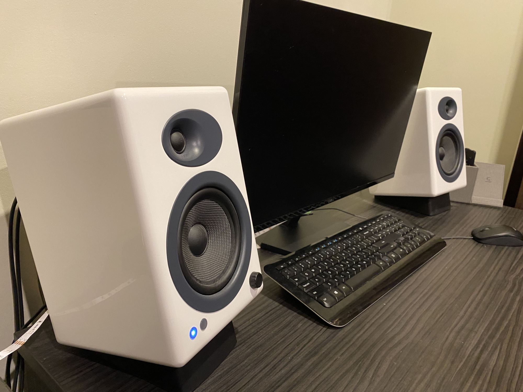 Audioengine A5+ Active Speakers (white) ﻿ Stereo, Home Cinema